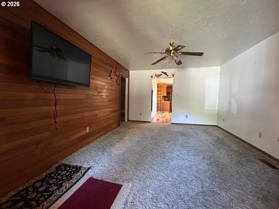 238 Dawson St Property Photo 5