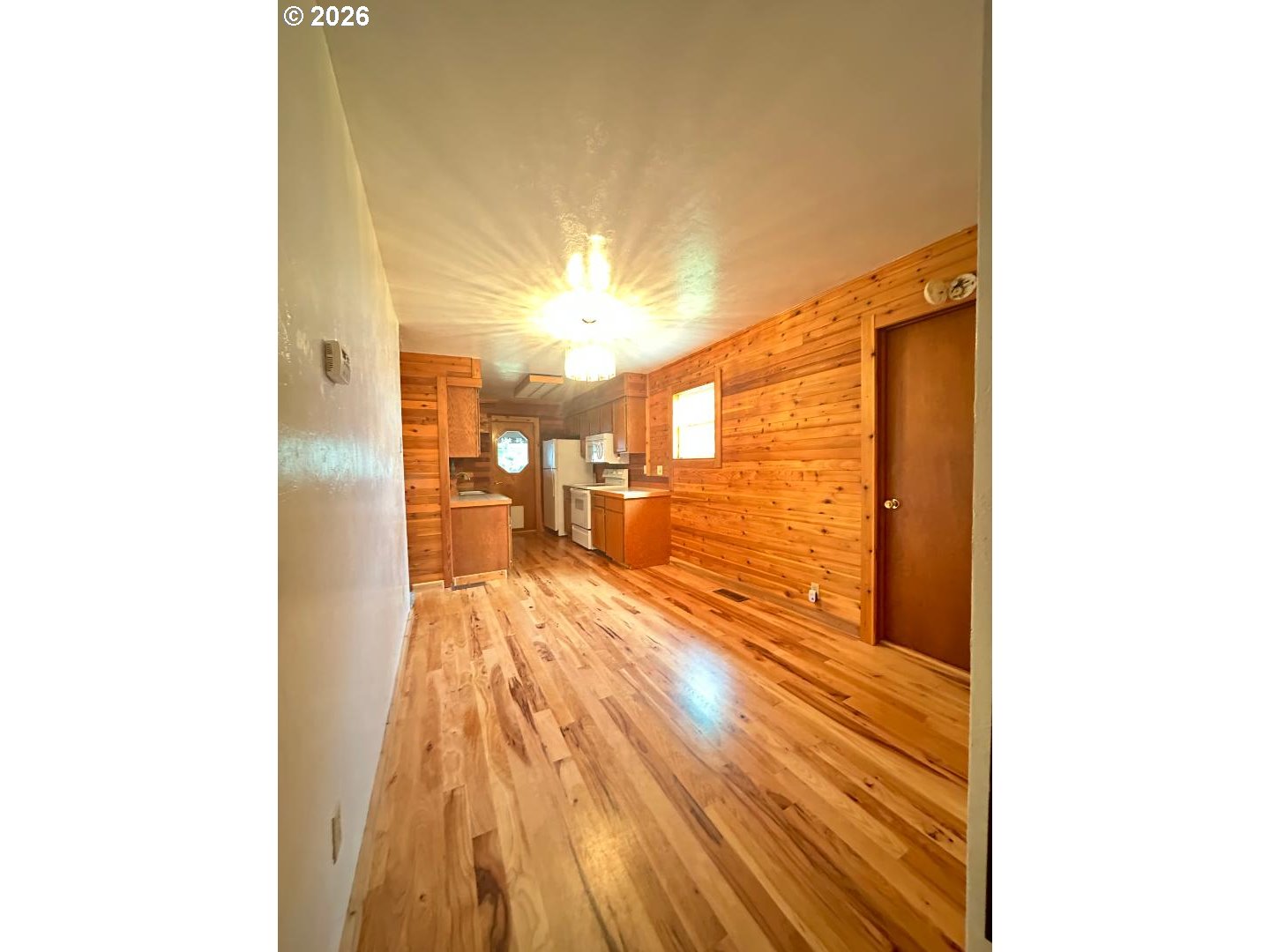 238 Dawson St Property Photo 8