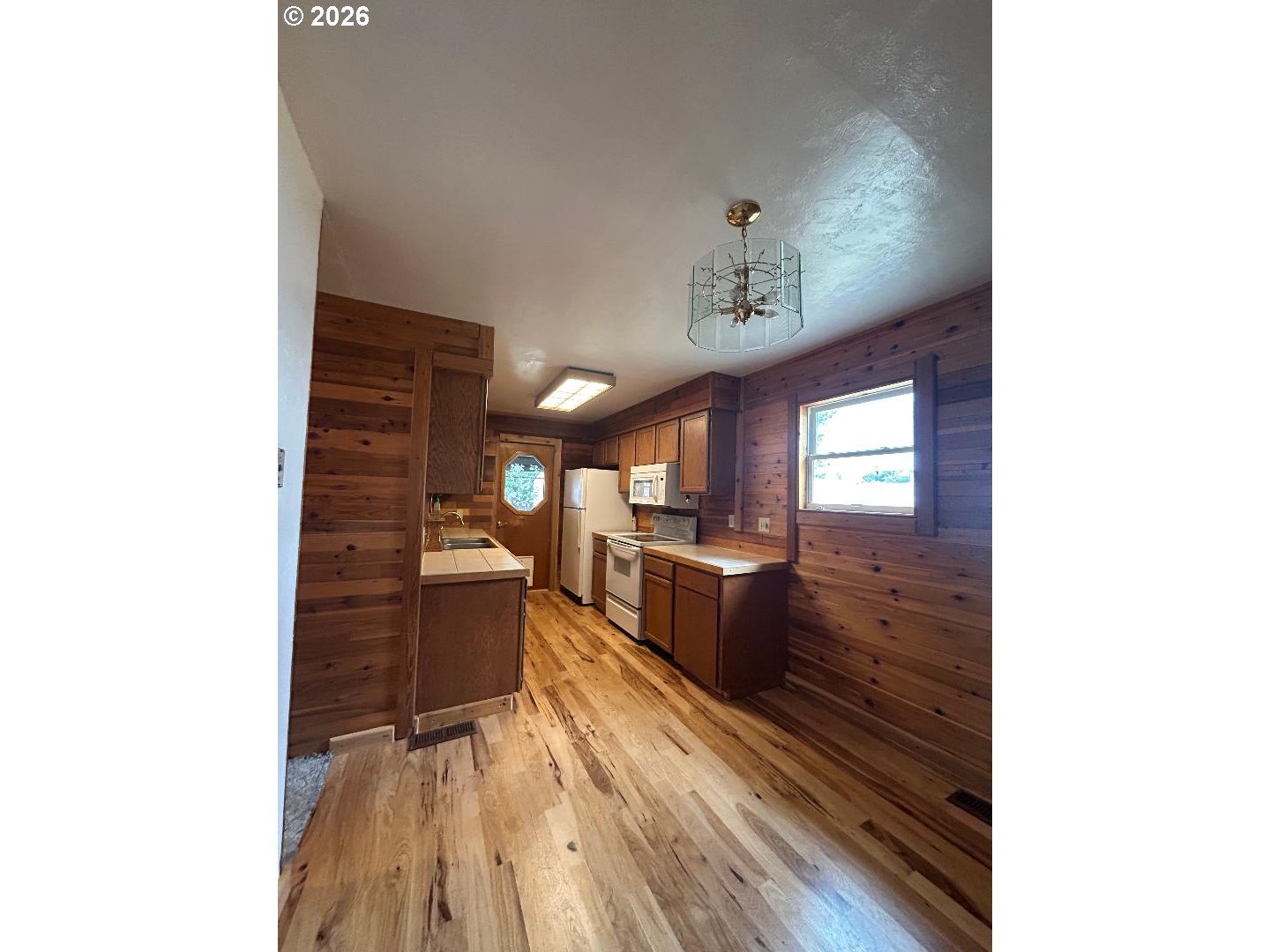 238 Dawson St Property Photo 10
