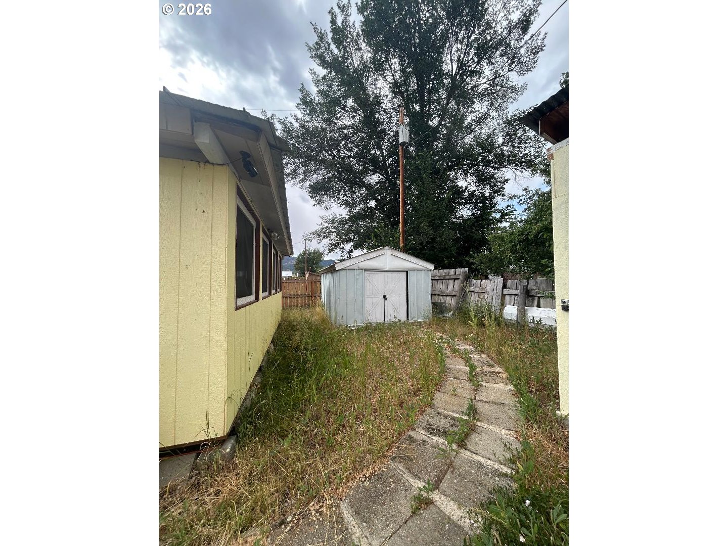 238 Dawson St Property Photo 27