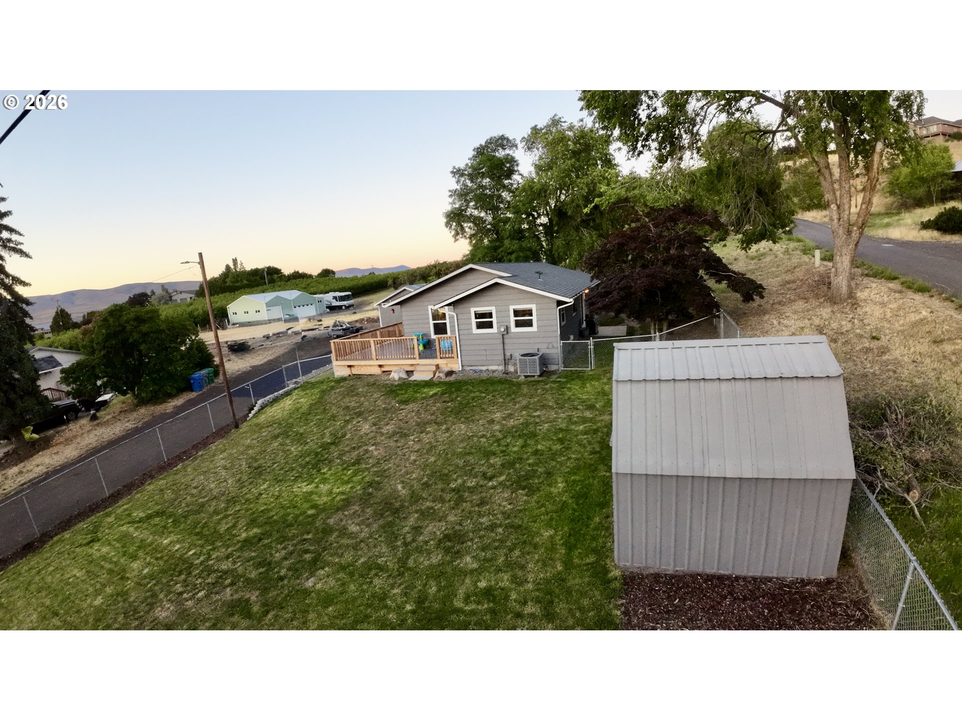 1640 Morton St Property Photo 4