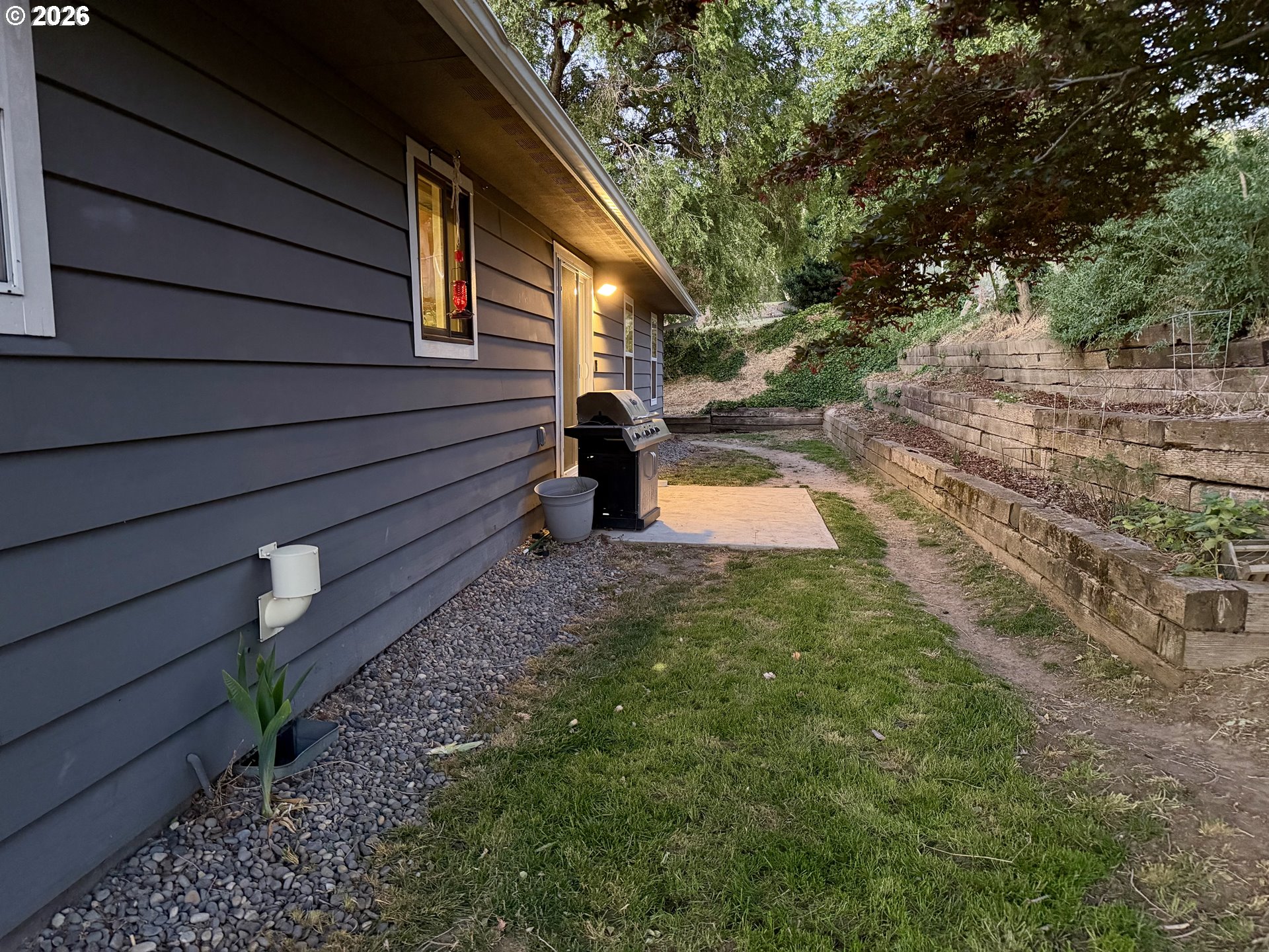 1640 Morton St Property Photo 7