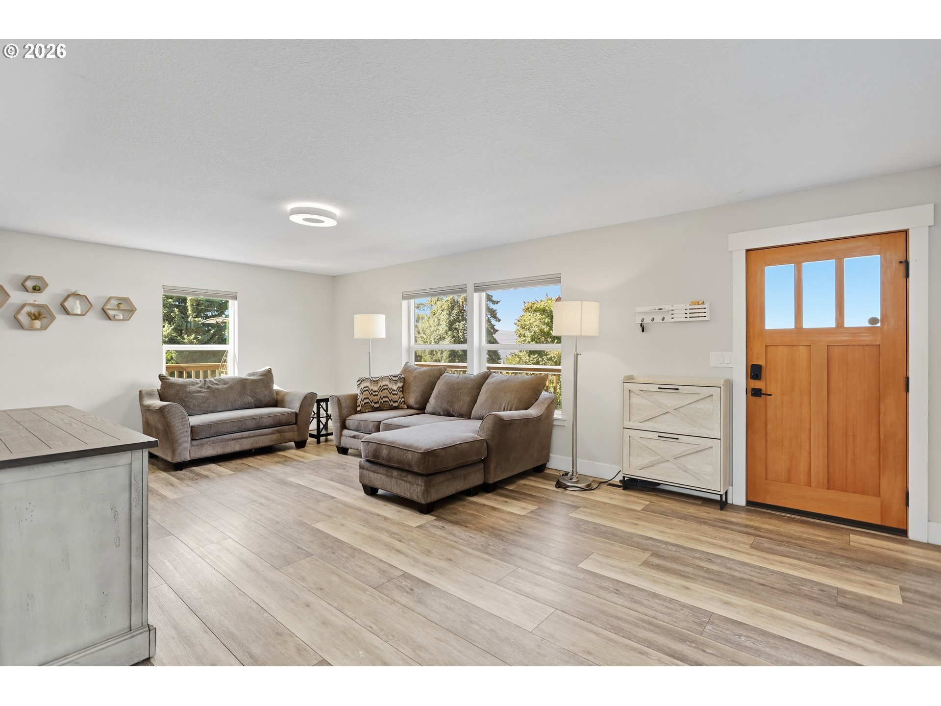 1640 Morton St Property Photo 13