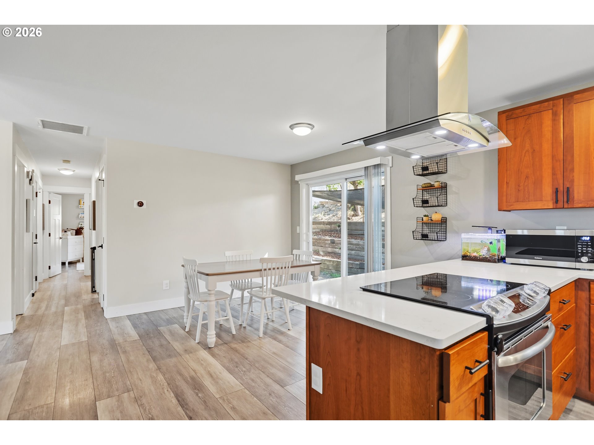 1640 Morton St Property Photo 19