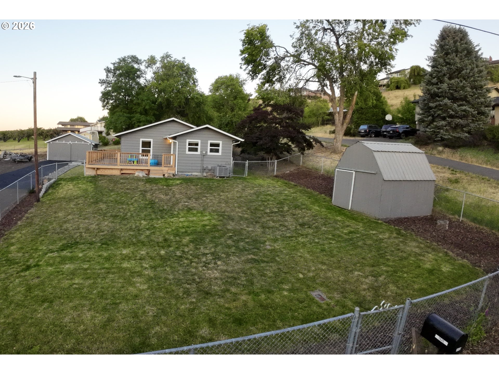 1640 Morton St Property Photo 38