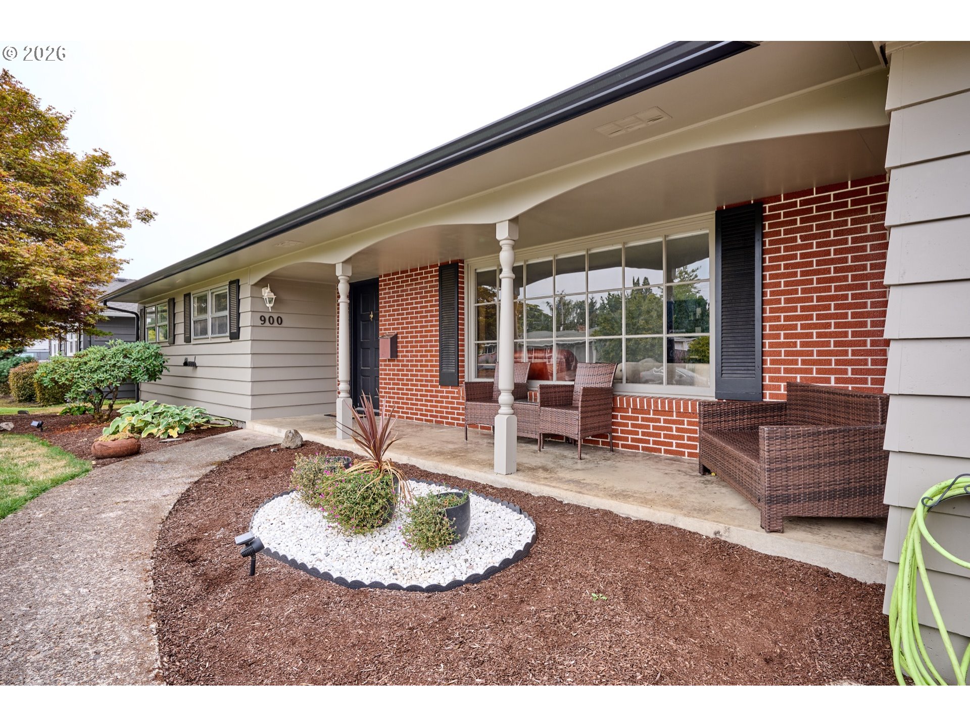 900 Ivy Way Property Photo 2