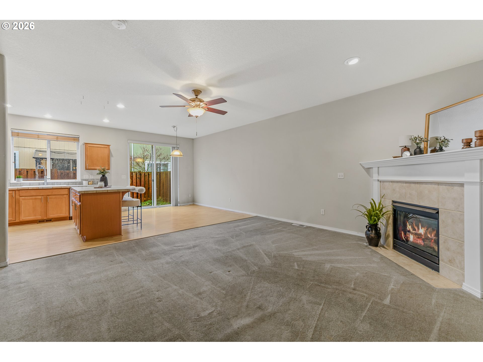 1215 Sw 175th Ave Property Photo 4