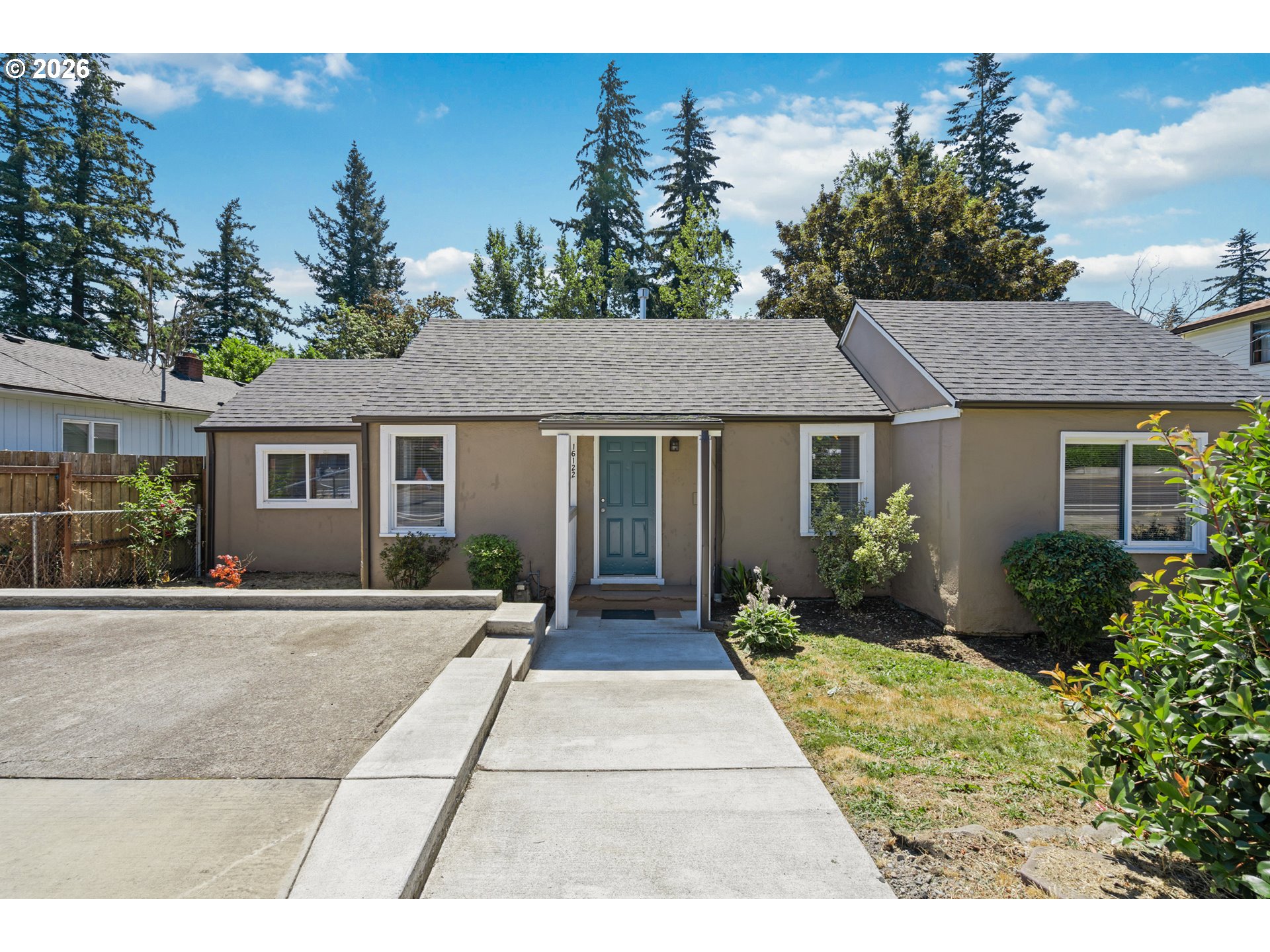 16122 NE GLISAN ST Property Photo 1