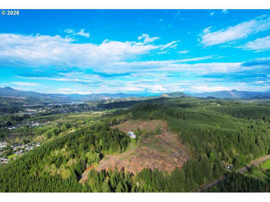 42255 Ames Creek Rd Property Photo 8