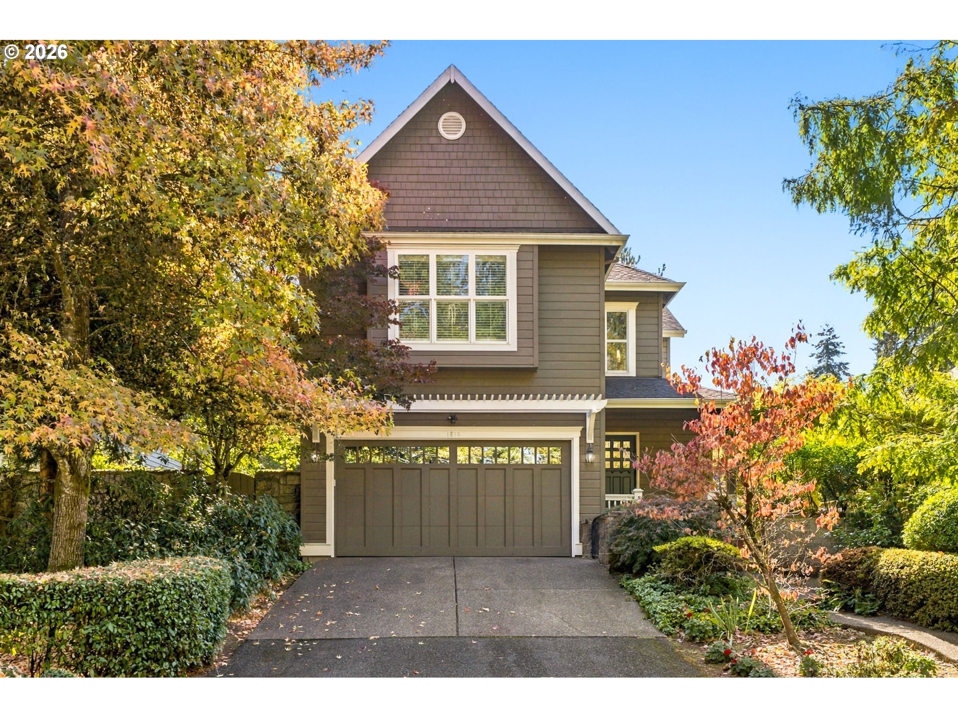 1610 Oak St Property Photo 1