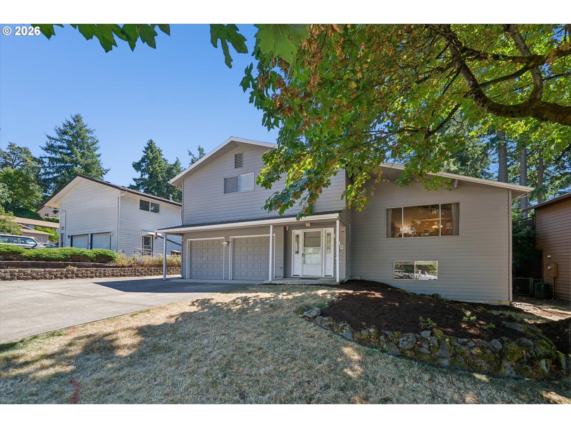6642 Oakridge Dr Property Photo 1