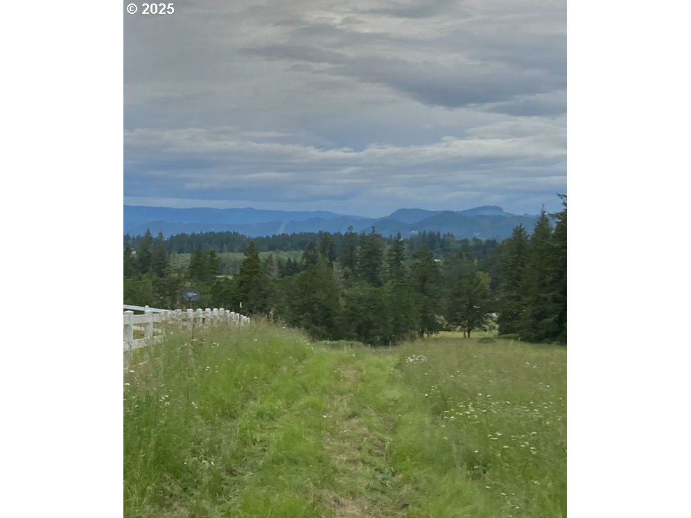 Lazy E Way Parcel 3 Property Photo 1