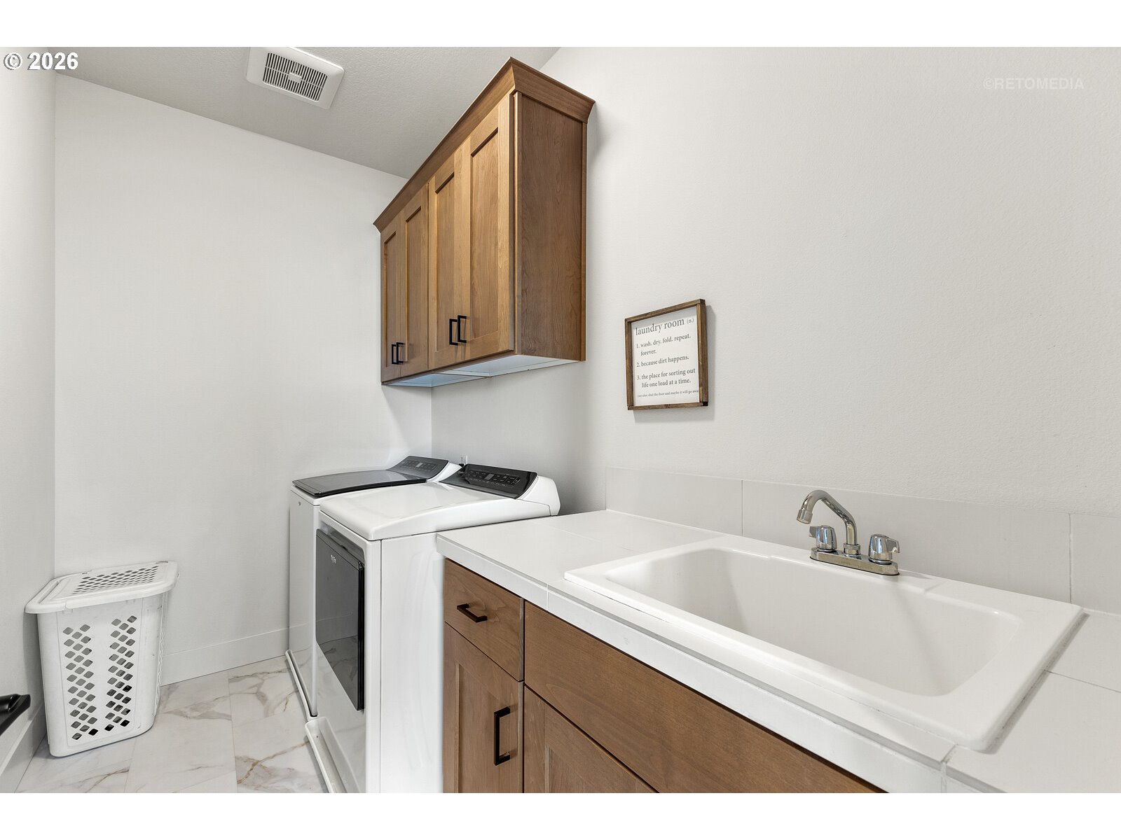 3628 Hazelnut St Property Photo 28