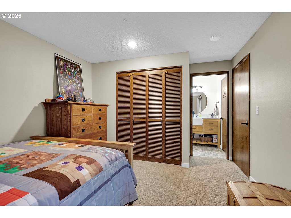 2700 Harlow Rd Property Photo 18