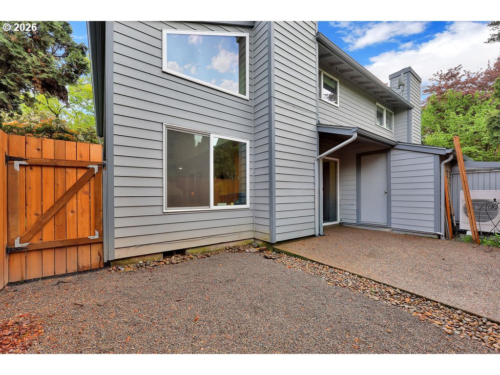 2700 Harlow Rd Property Photo 30