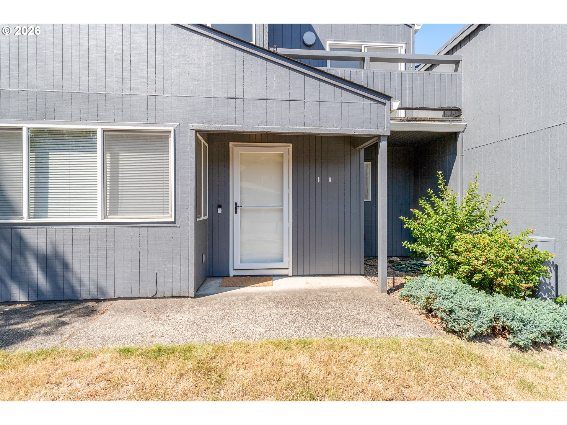 17650 Nw Rolling Hill Ln Property Photo 2
