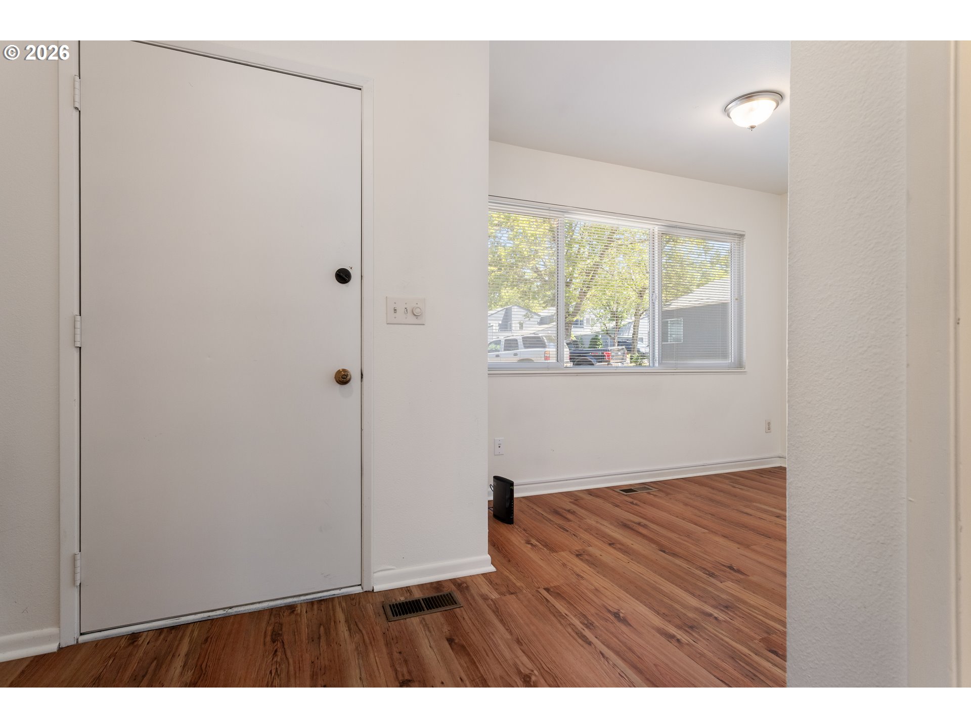 17650 Nw Rolling Hill Ln Property Photo 3