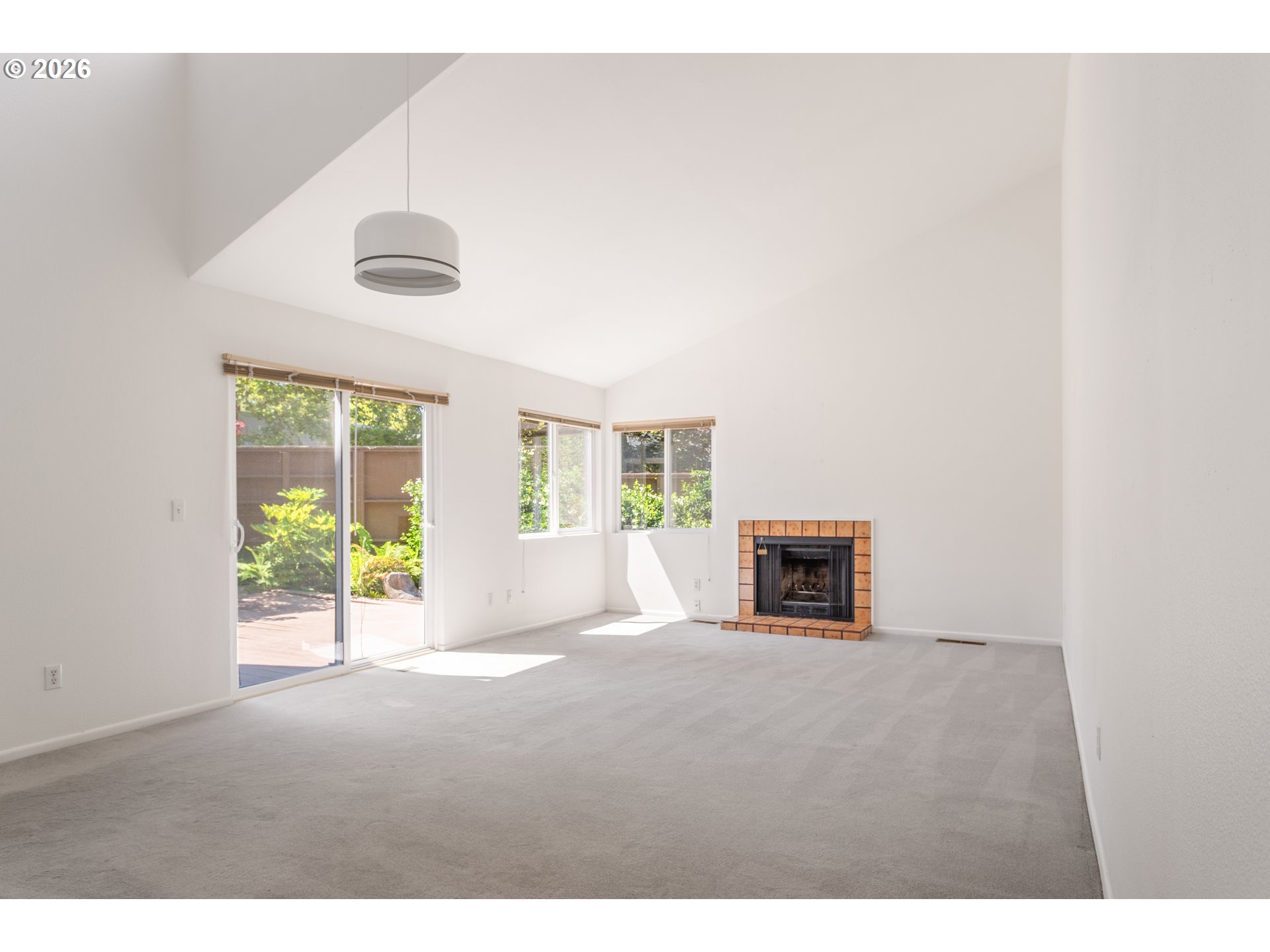 17650 Nw Rolling Hill Ln Property Photo 10