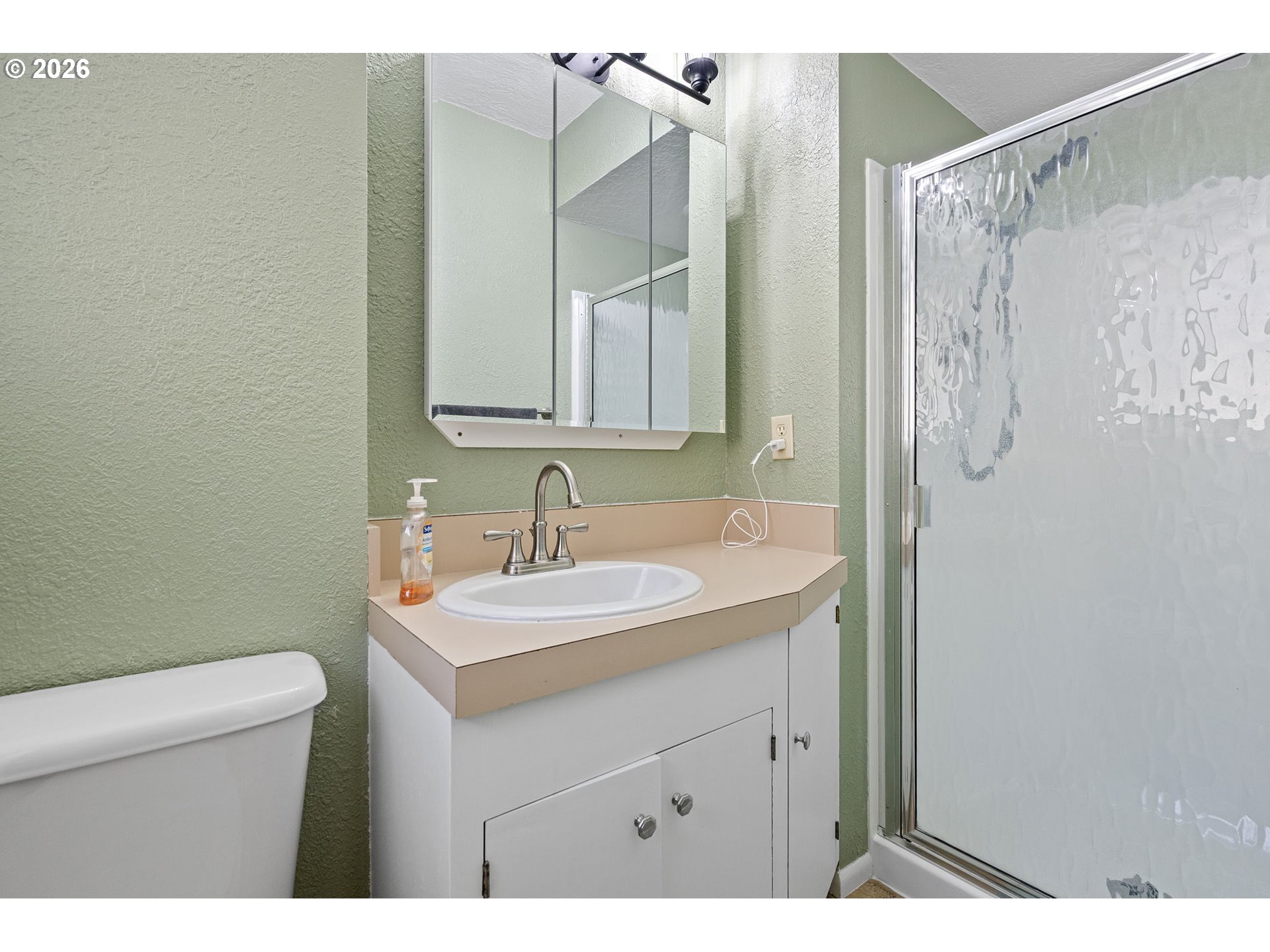 660 Elmar Dr Property Photo 21