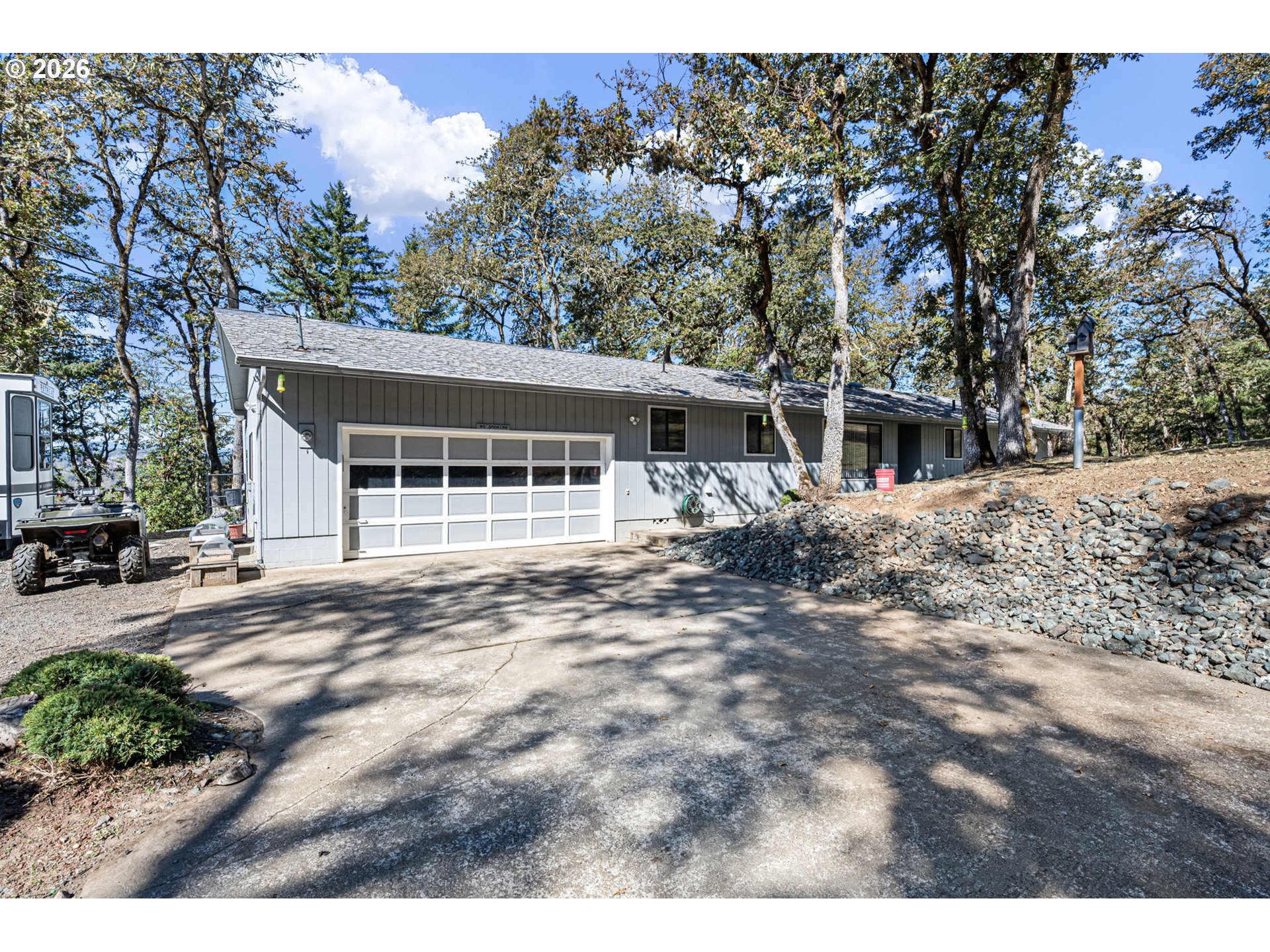 660 Elmar Dr Property Photo 28