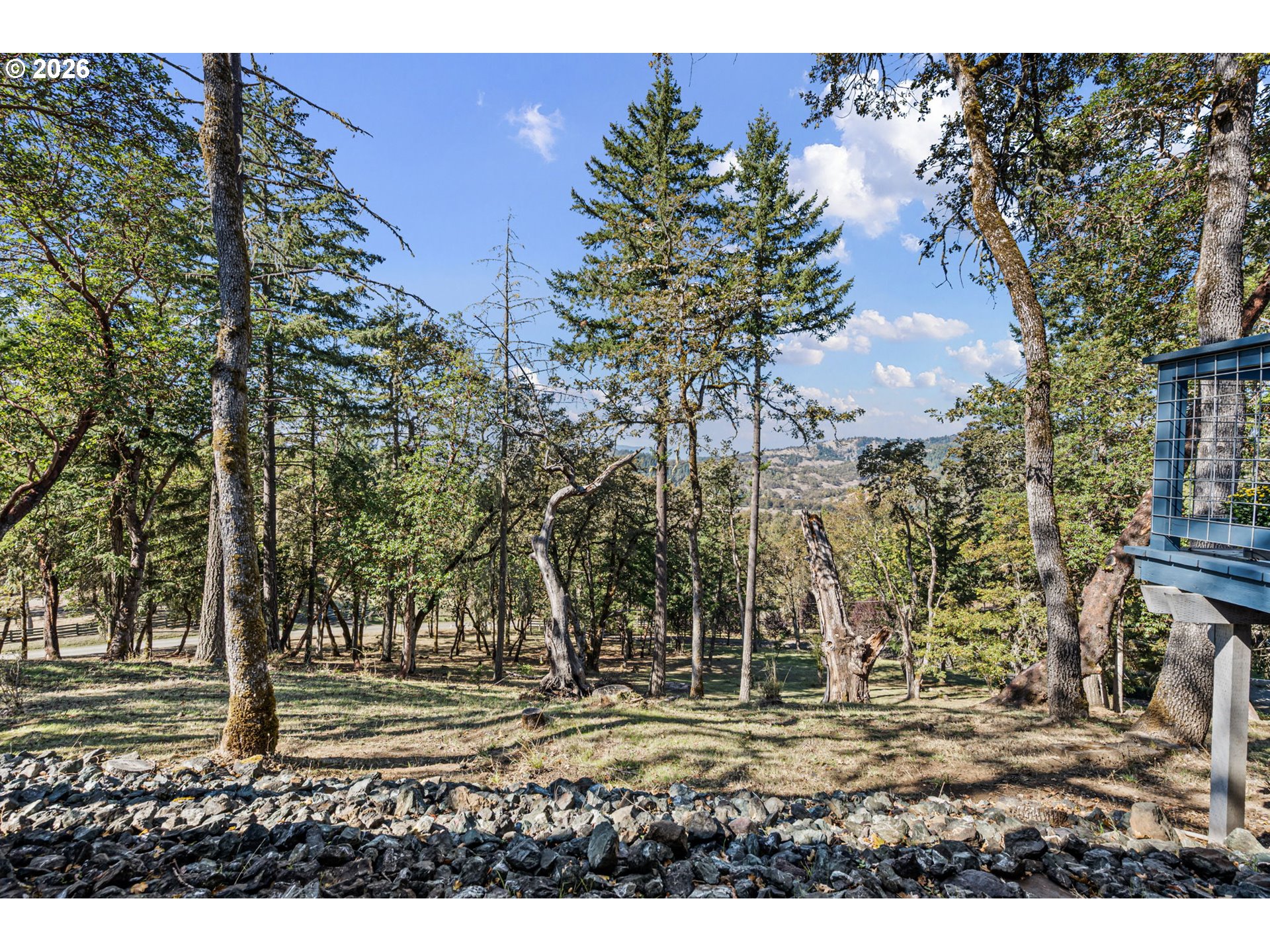 660 Elmar Dr Property Photo 35