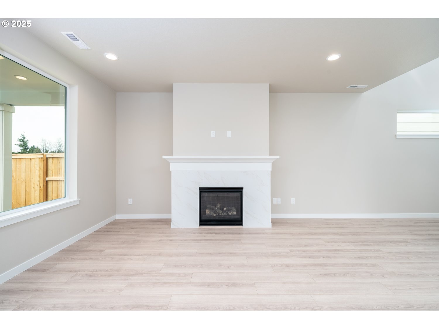 12685 Sw Trask St Property Photo 2