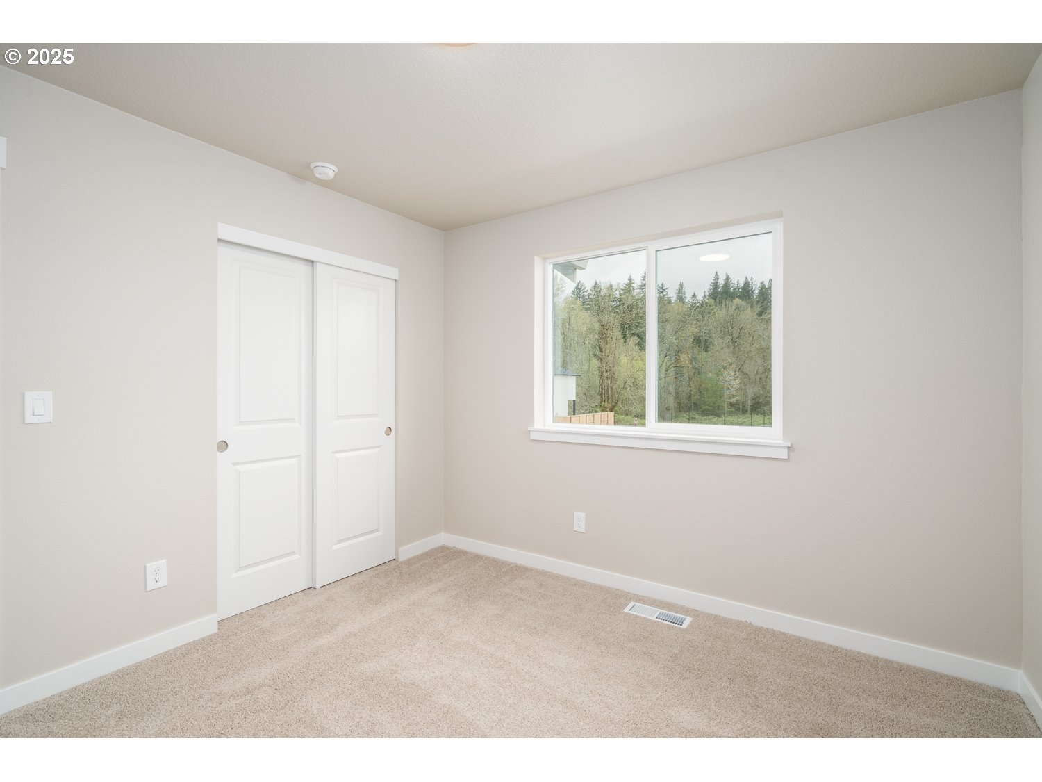 12685 Sw Trask St Property Photo 12