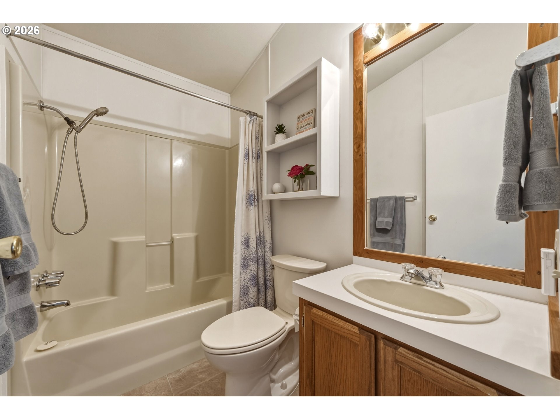 910 Cowl St 21 Property Photo 12