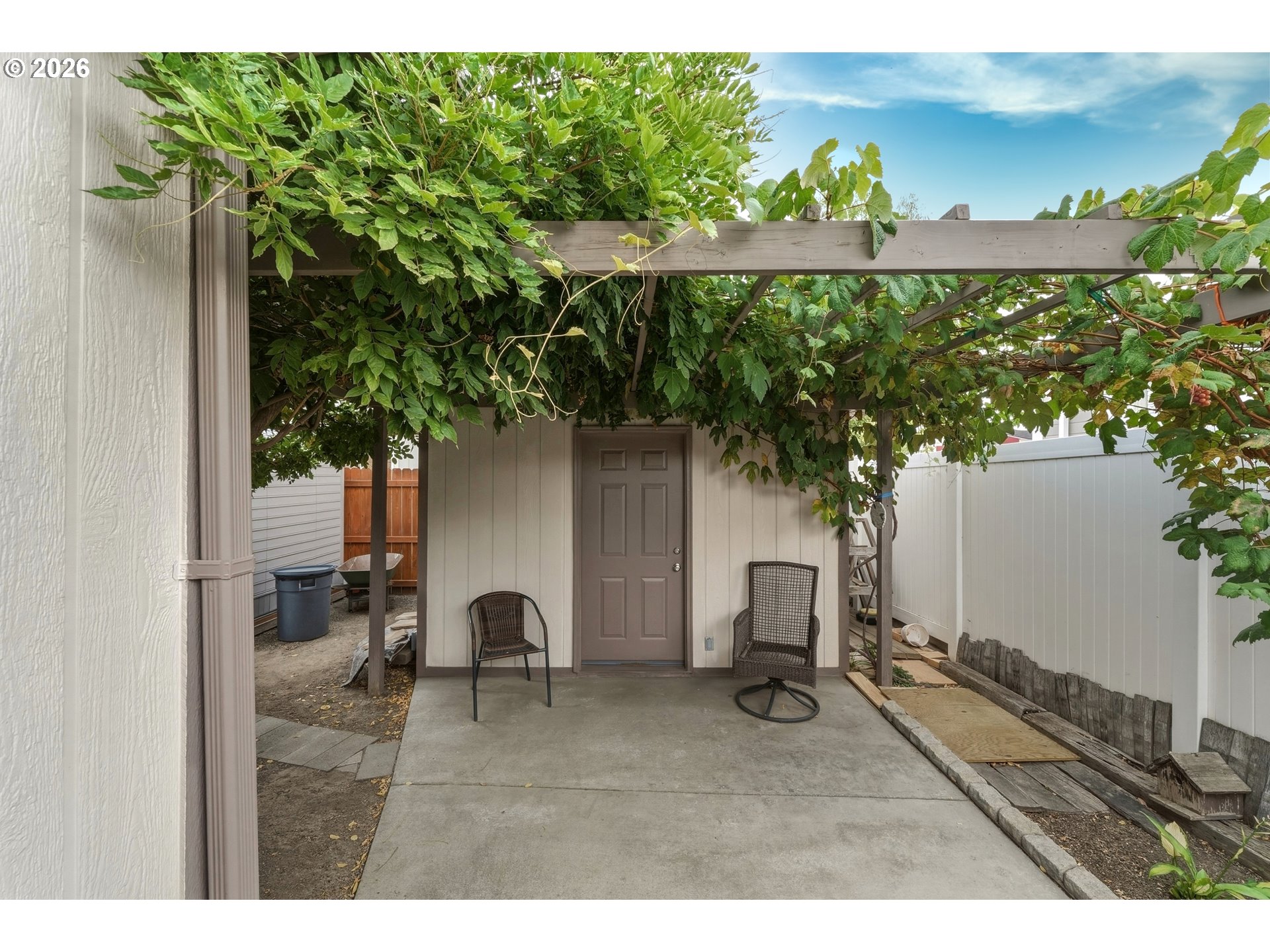 910 Cowl St 21 Property Photo 20