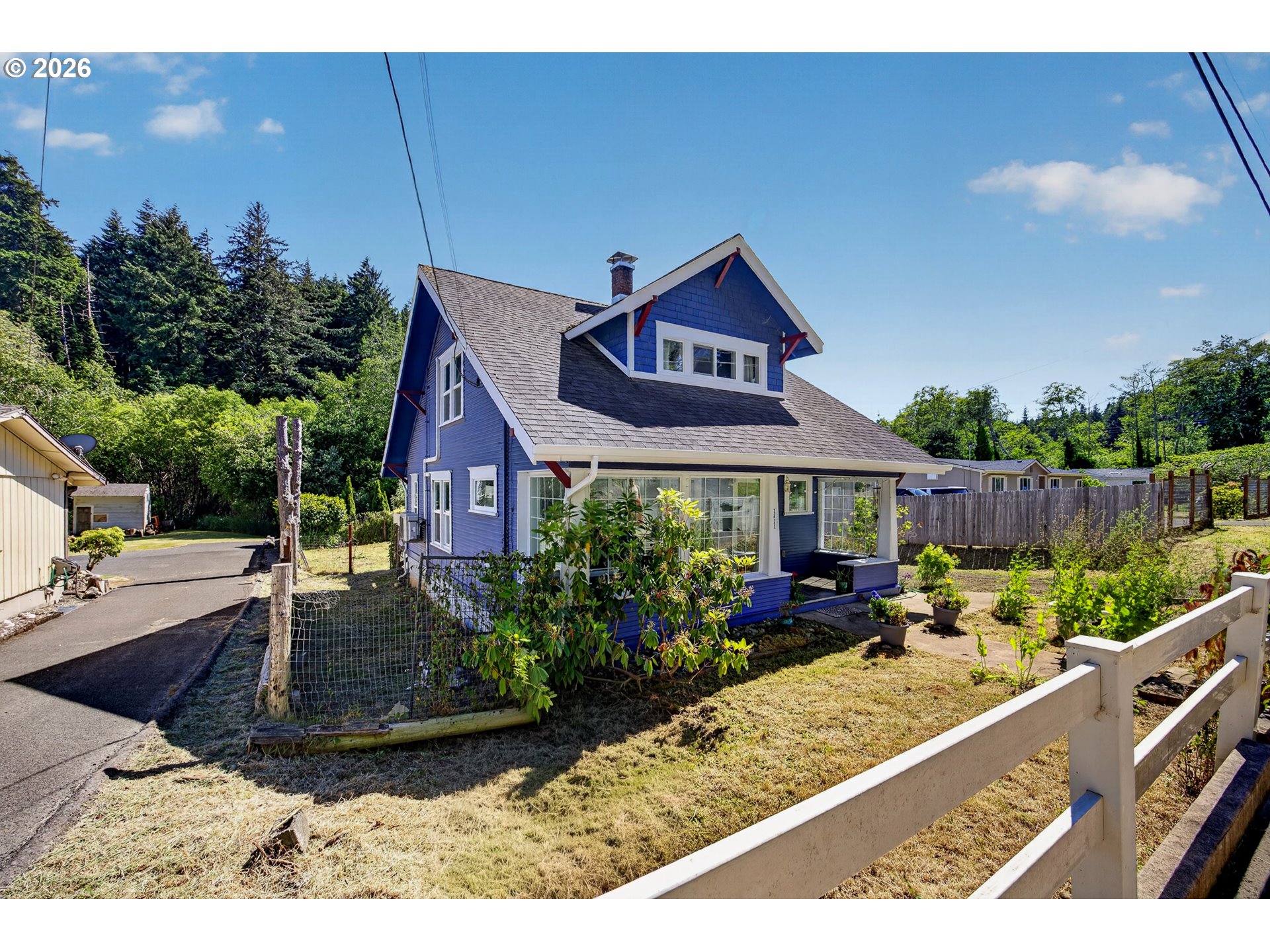 1421 ANDERSON AVE Property Photo 1