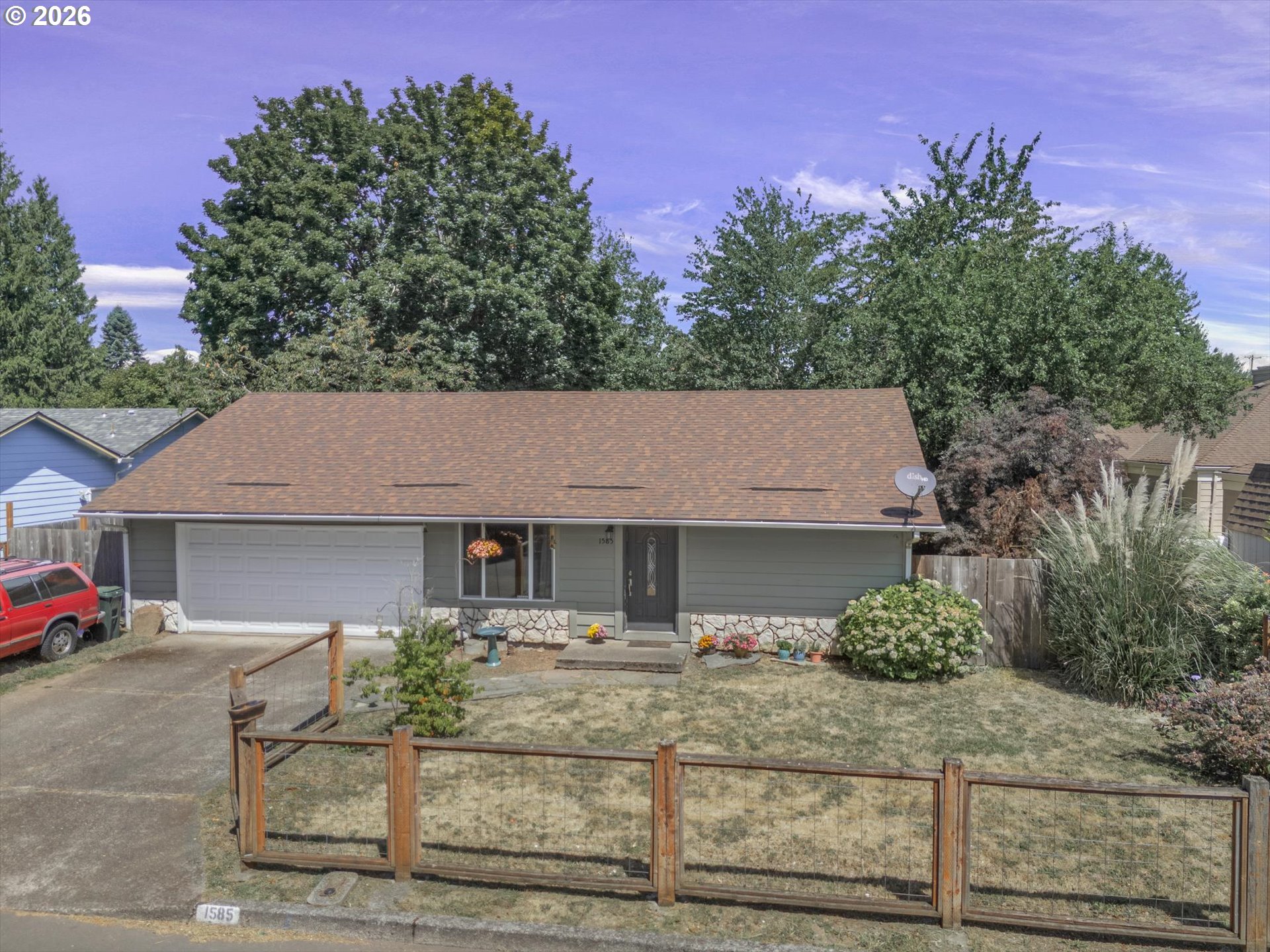 1585 Ne 18th St Property Photo 1