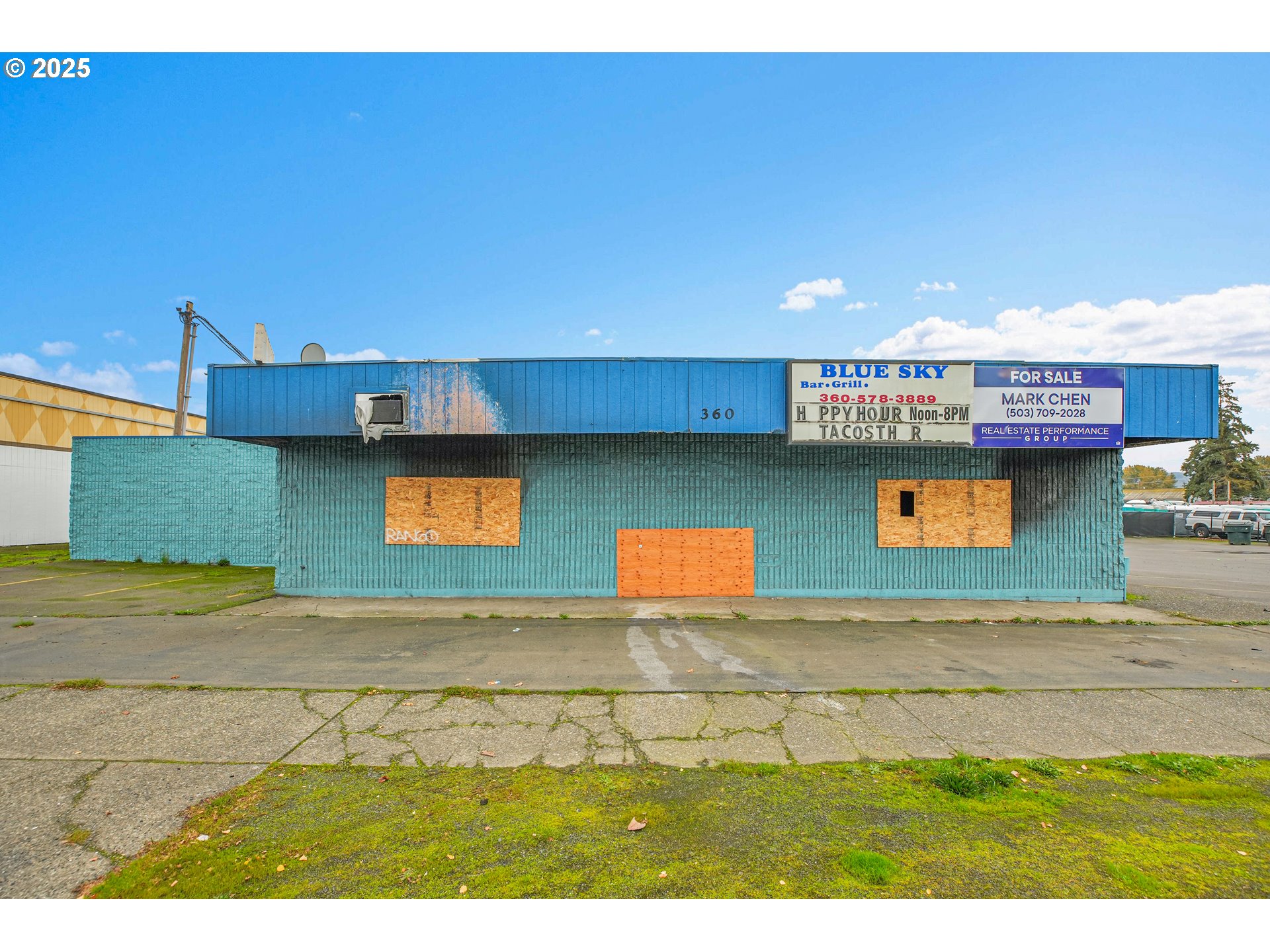 360 OREGON WAY Property Photo 1