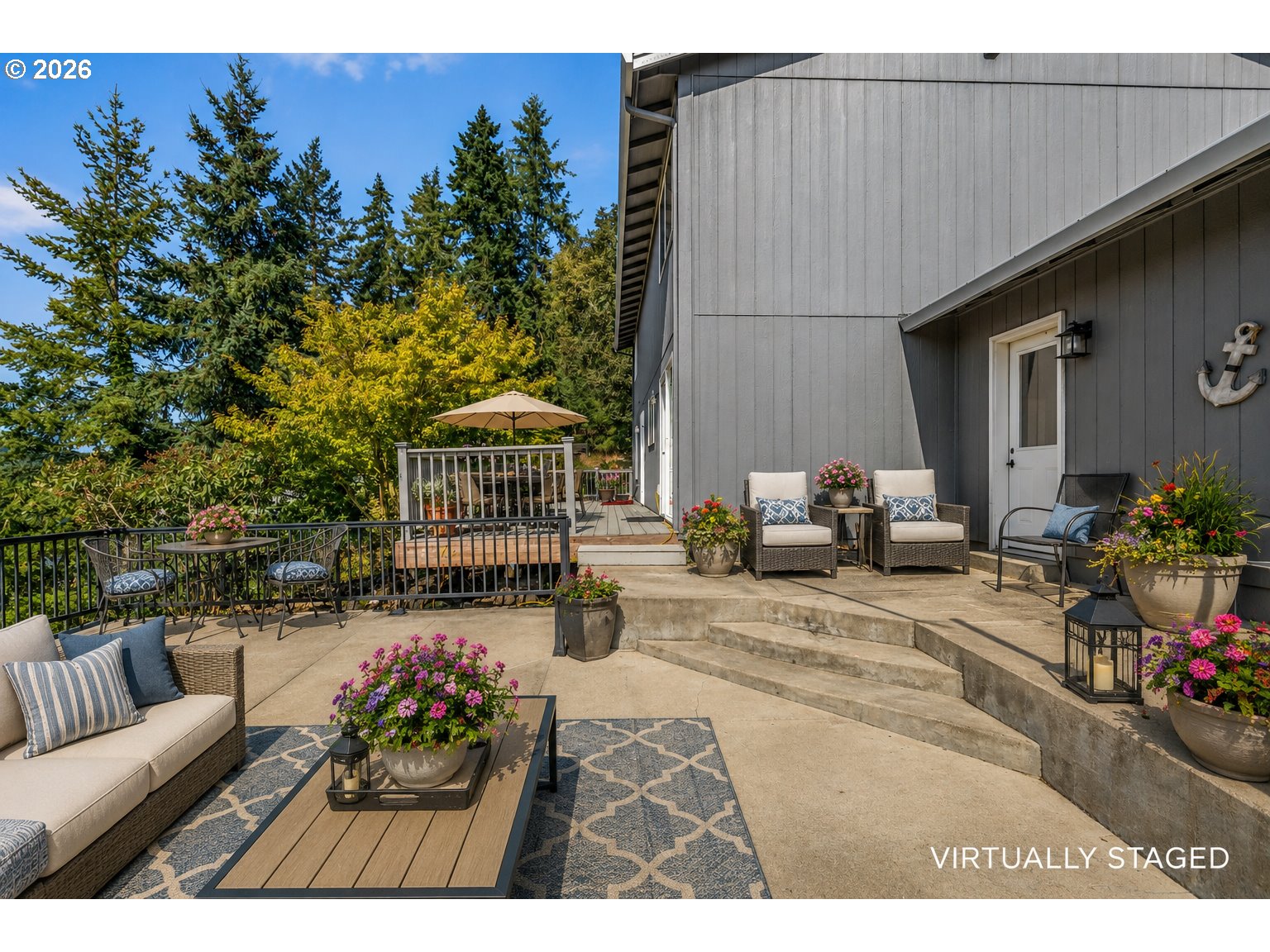 1870 Lakeview Dr Property Photo 15