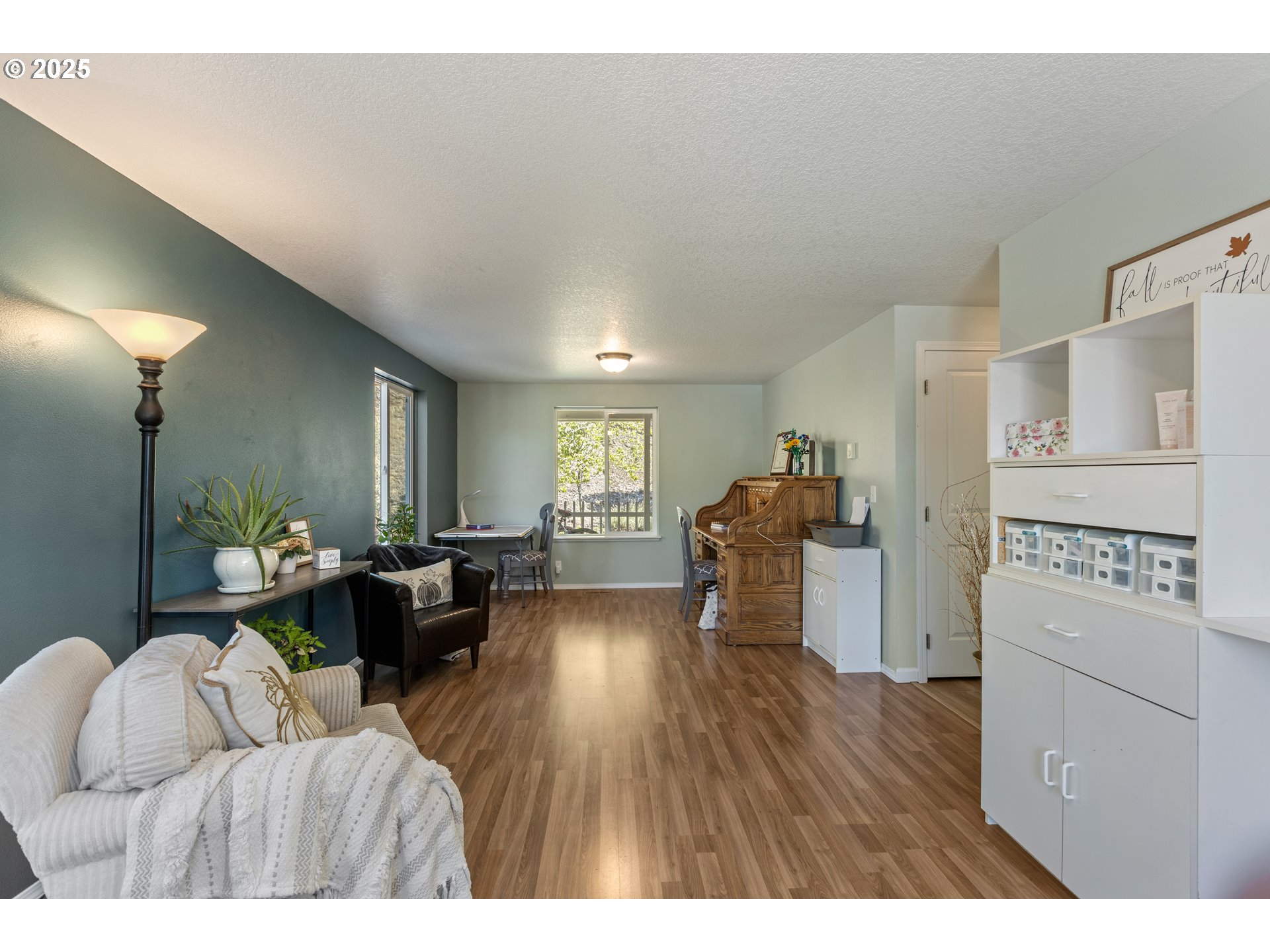 1870 Lakeview Dr Property Photo 27