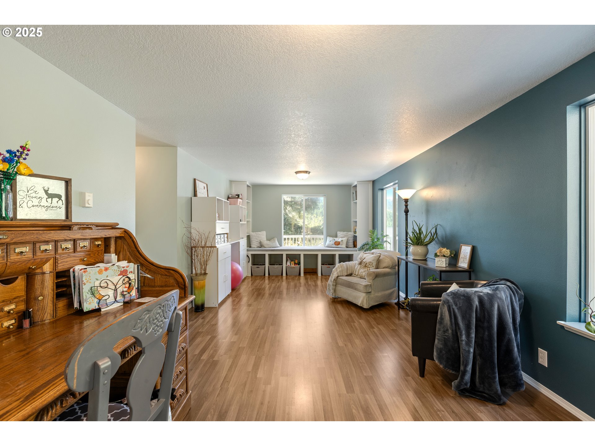 1870 Lakeview Dr Property Photo 28