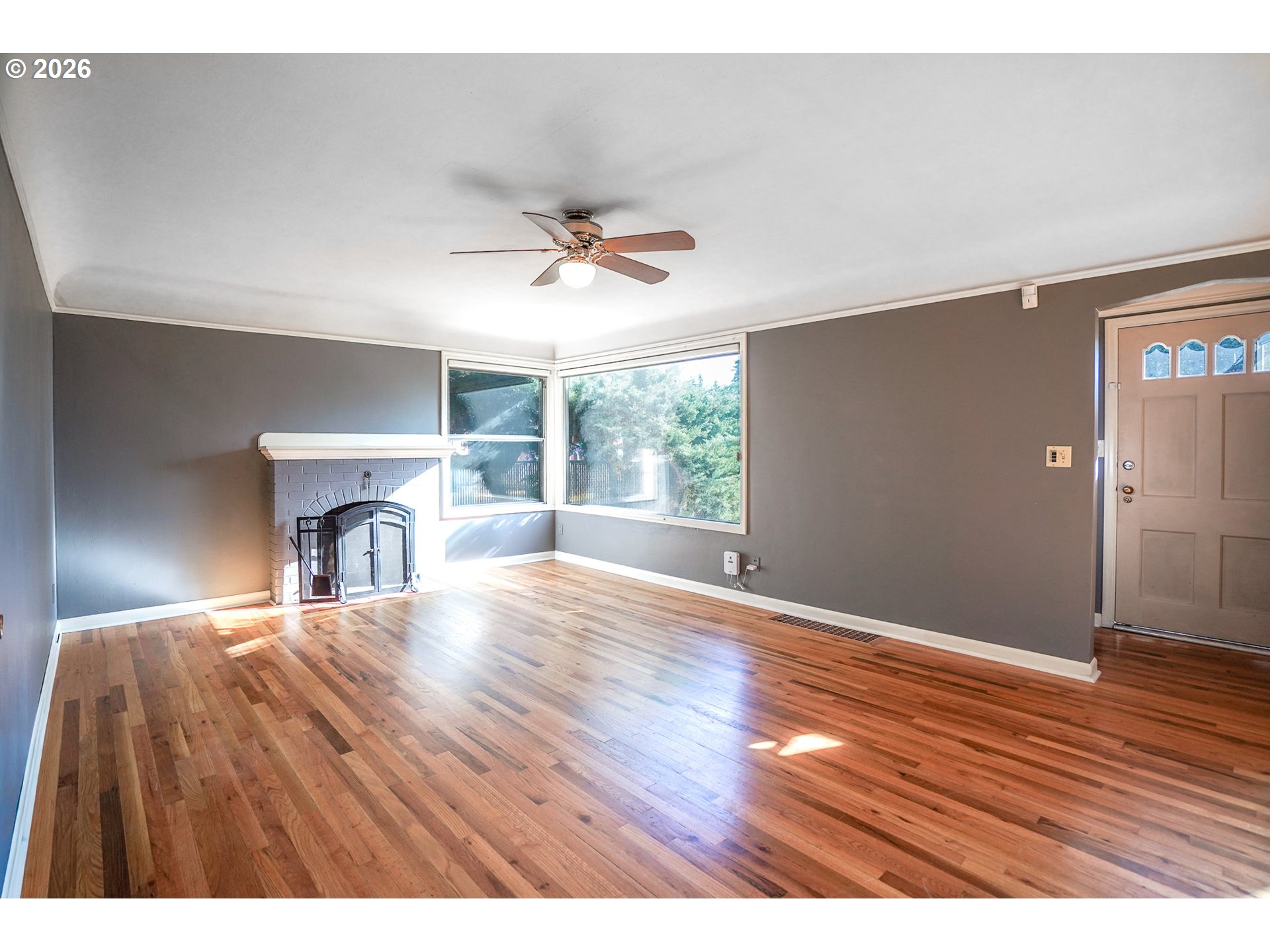 2110 Laurel Pl Property Photo 6