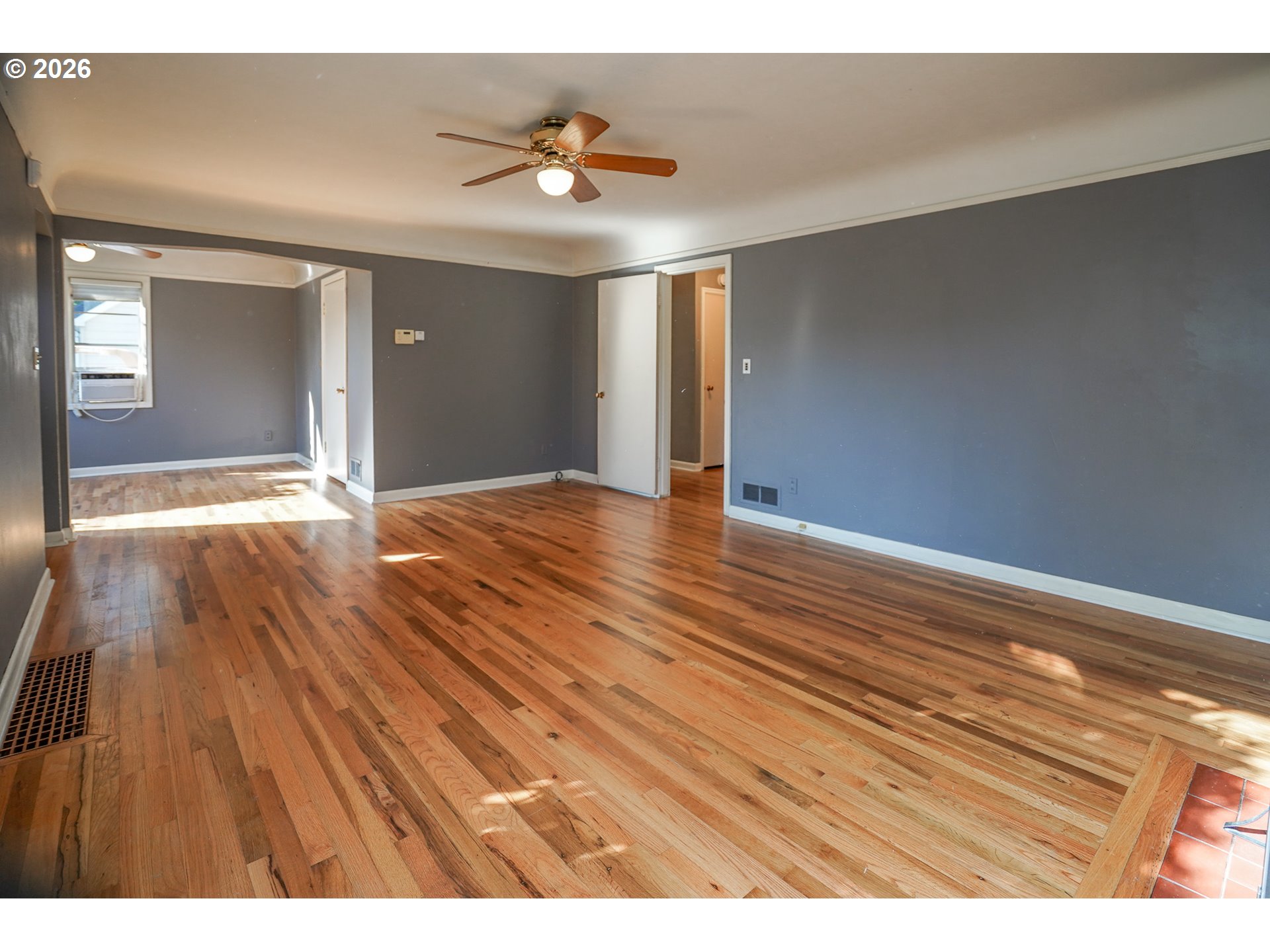 2110 Laurel Pl Property Photo 9