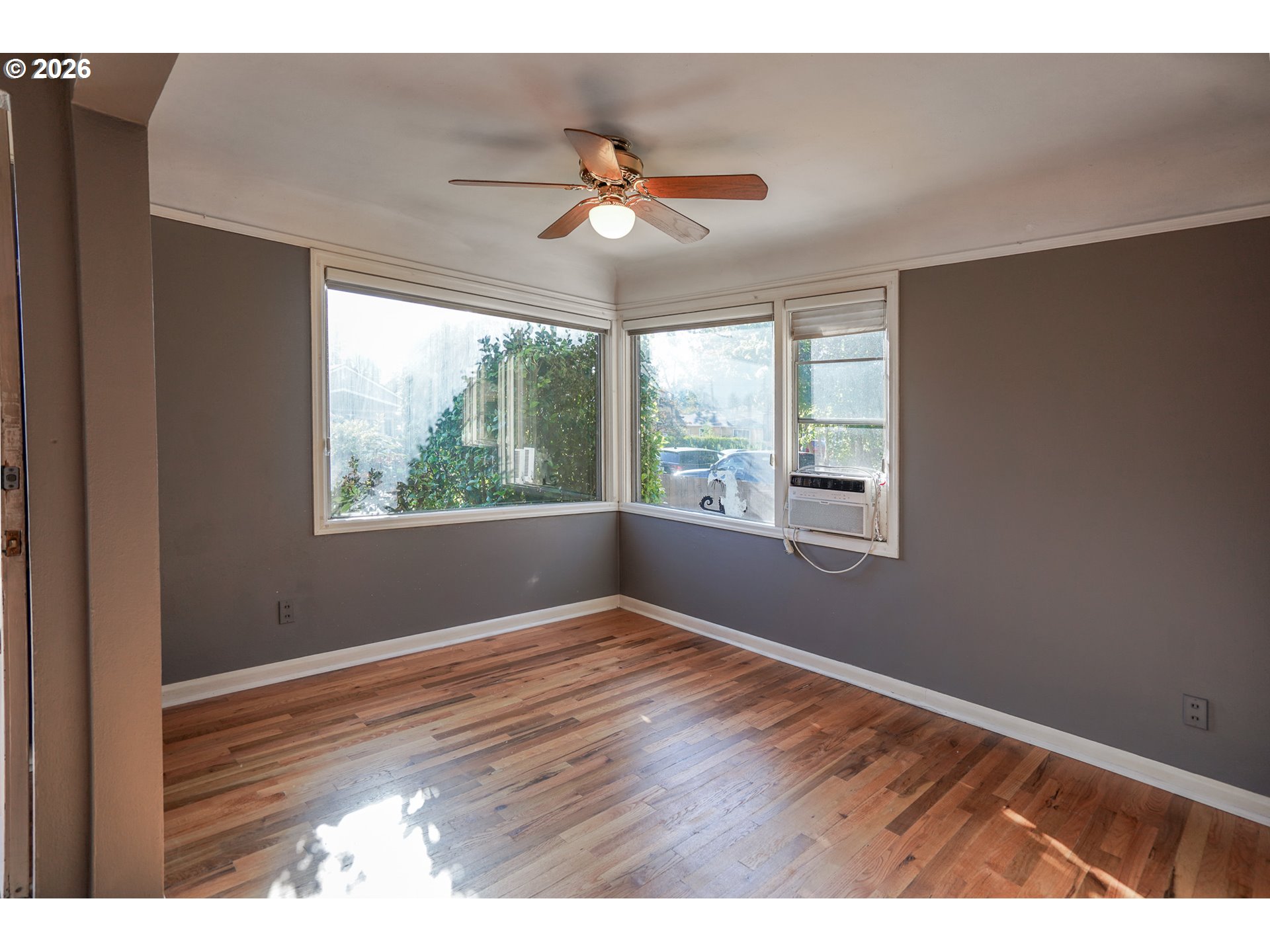 2110 Laurel Pl Property Photo 11