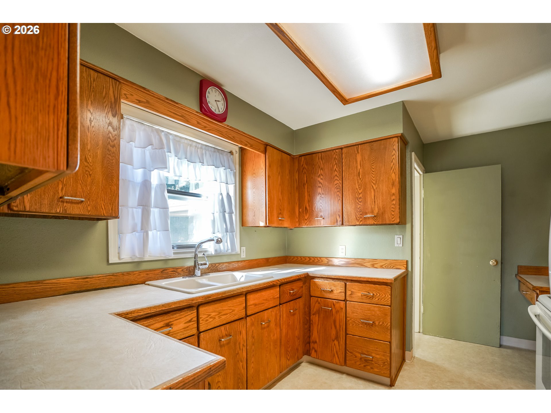 2110 Laurel Pl Property Photo 15