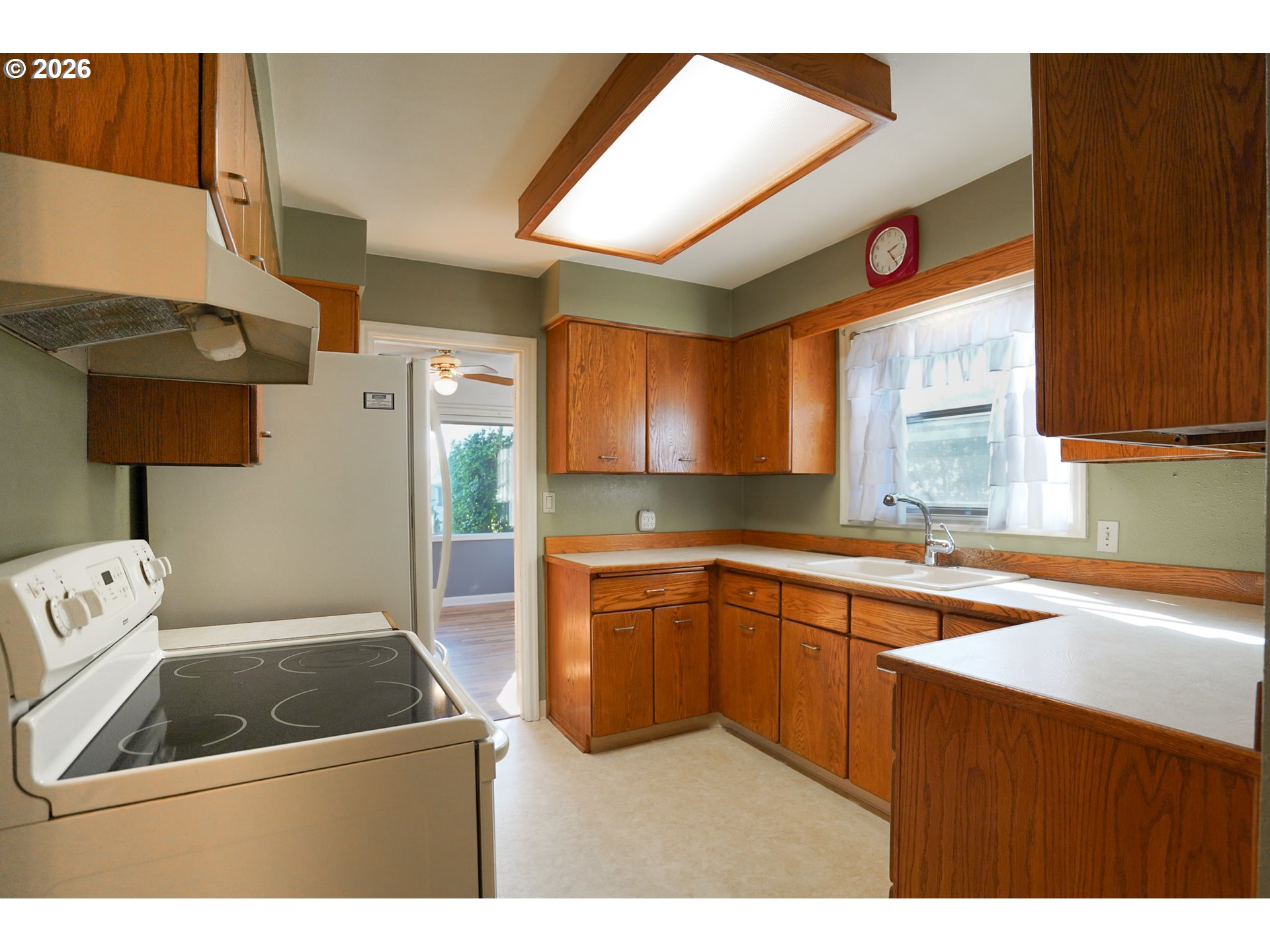 2110 Laurel Pl Property Photo 17
