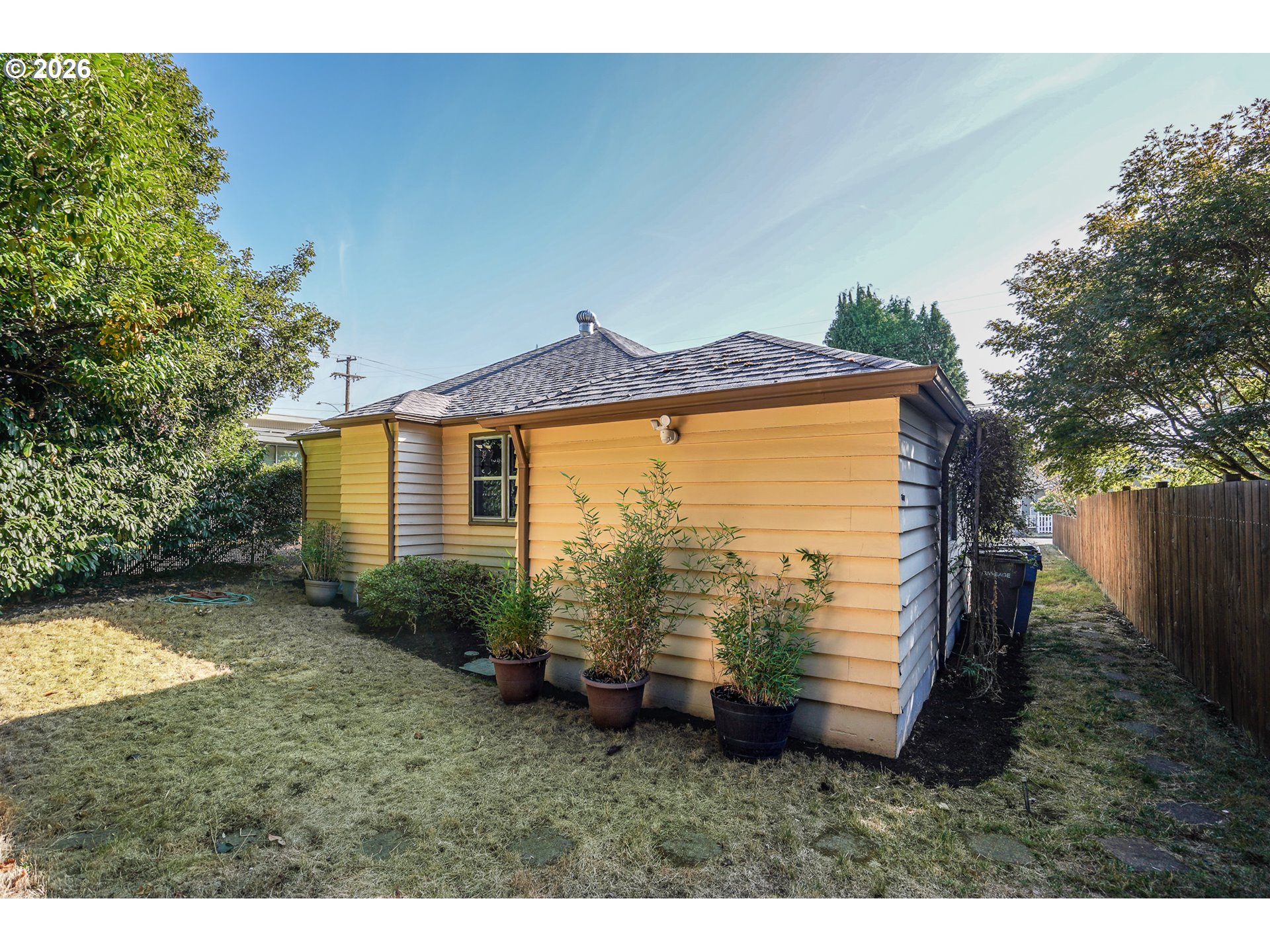 2110 Laurel Pl Property Photo 40