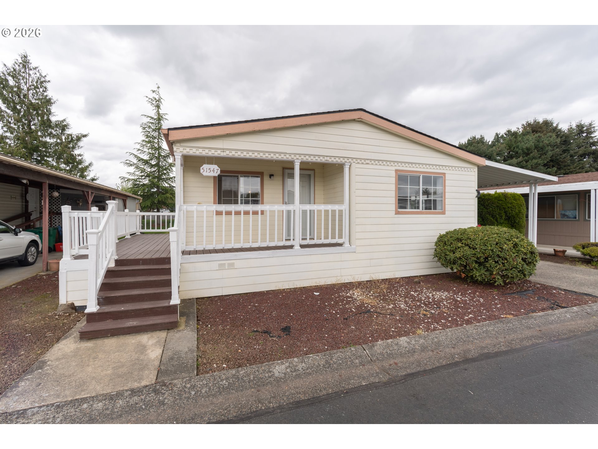 51547 Se Oak Grove Dr Property Photo 1