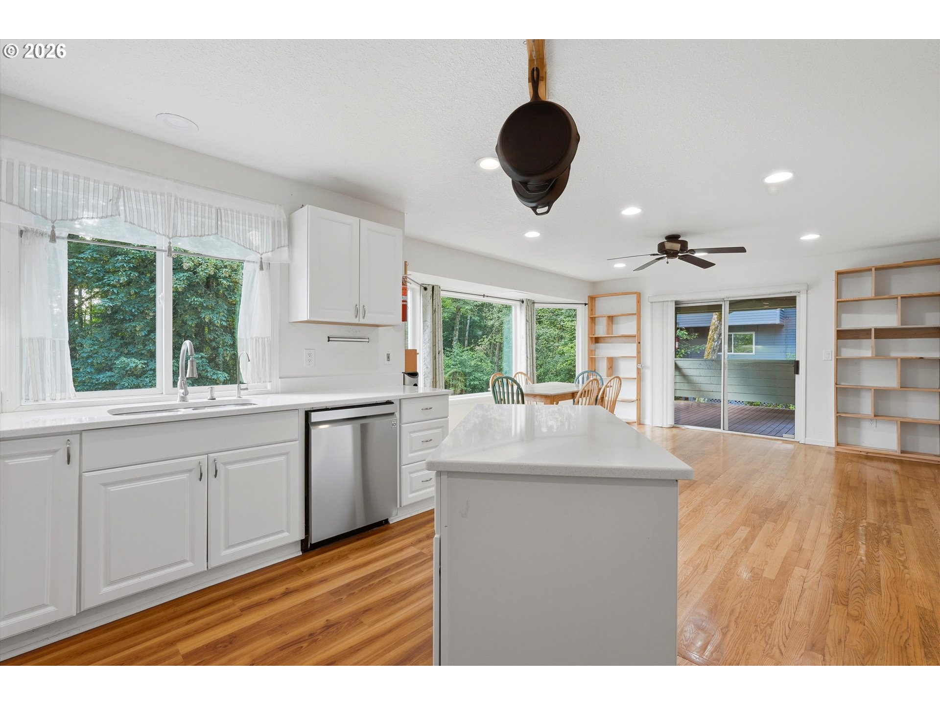 5099 Woodwinds Ct Property Photo 12