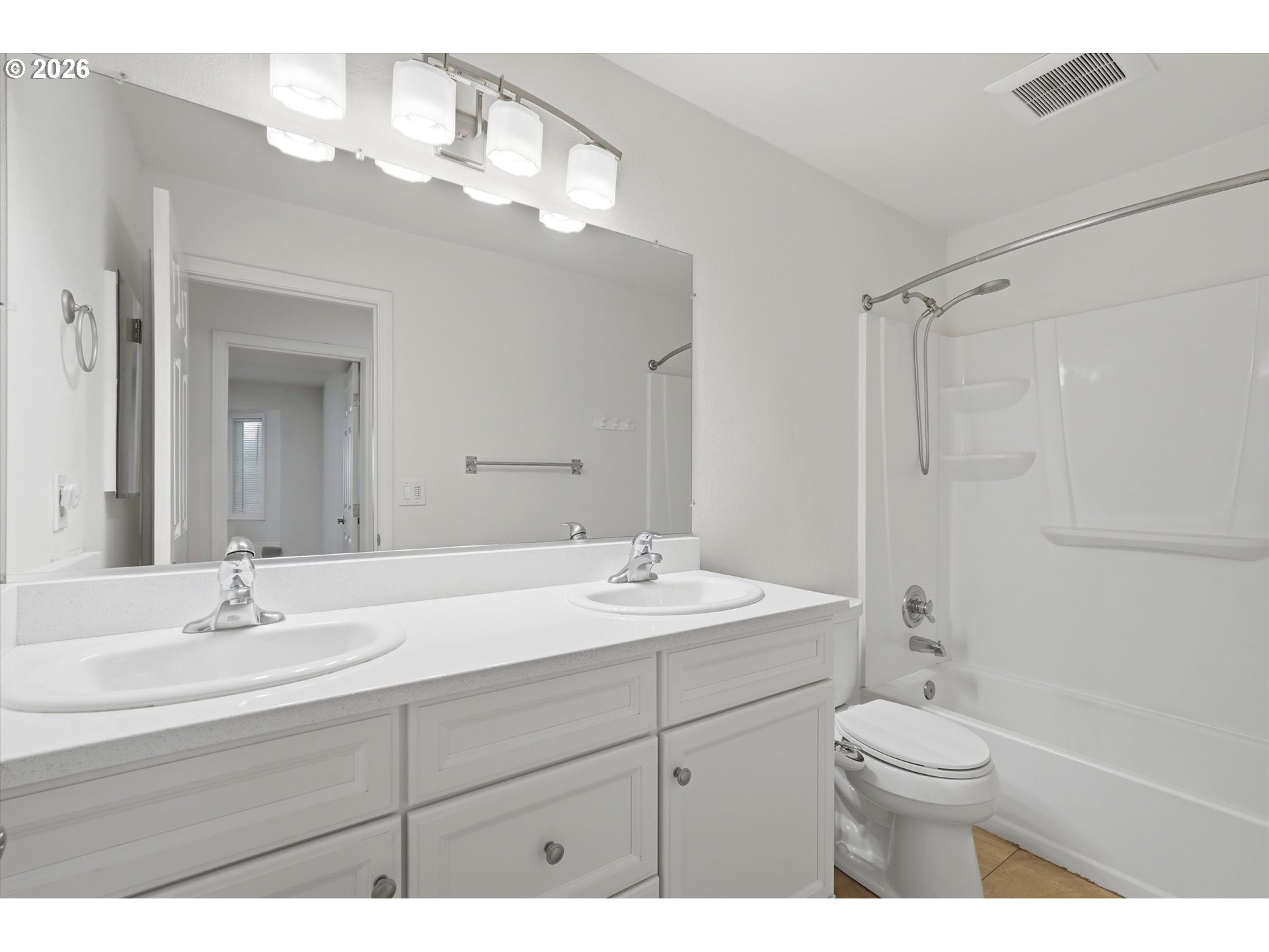 5099 Woodwinds Ct Property Photo 29