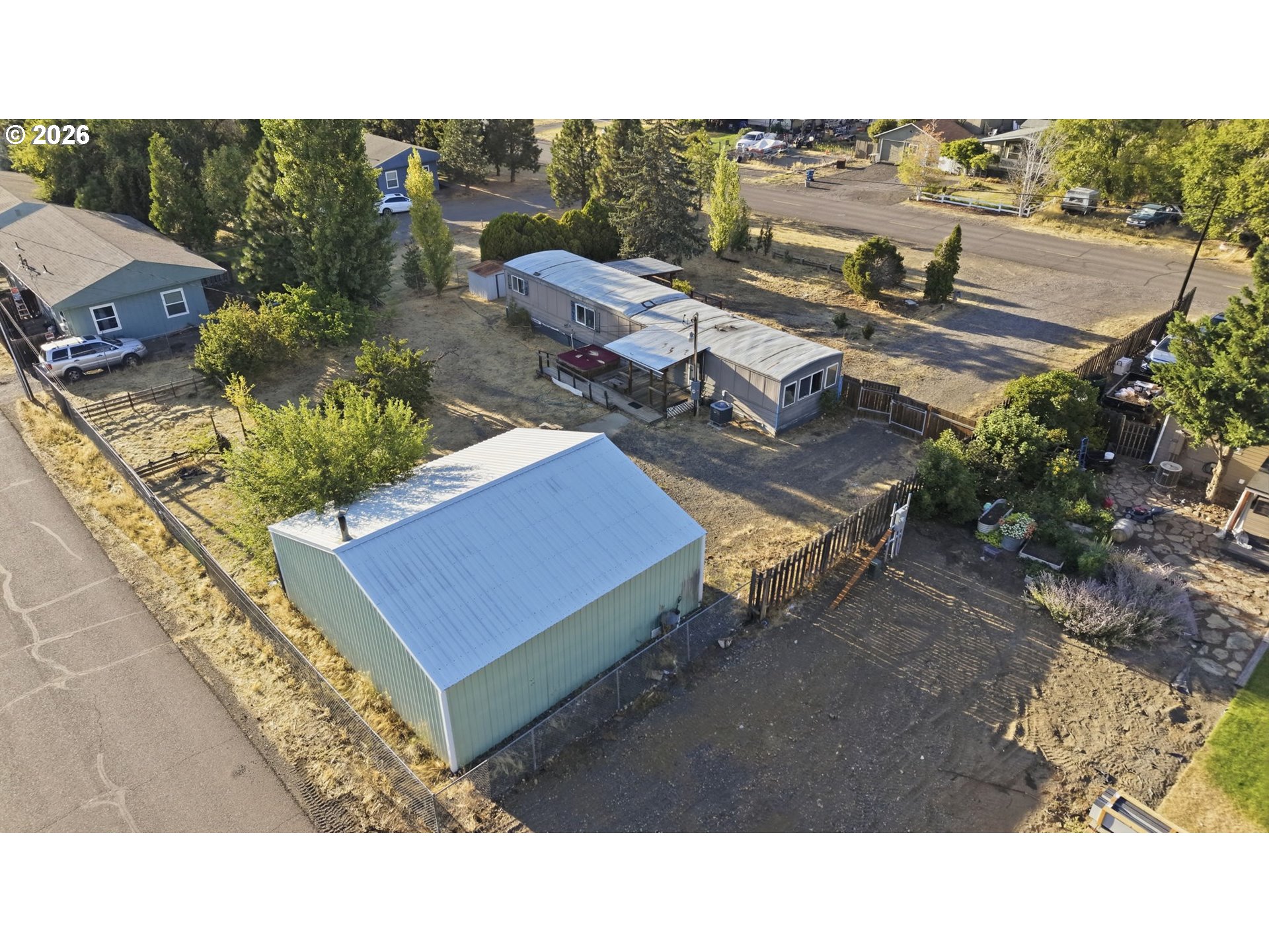 408 6th Ave Property Photo 1