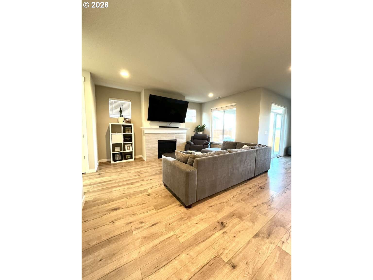 853 Farmington Dr Property Photo 34