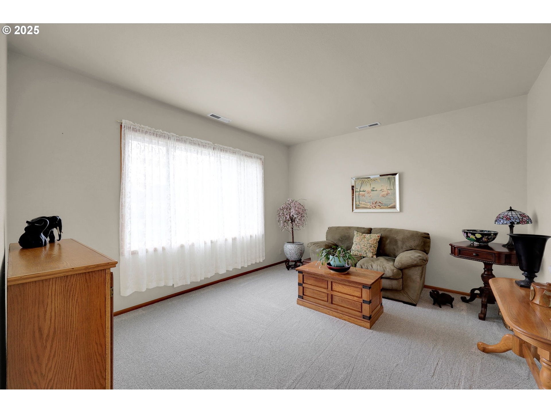 1789 Lake Shore Dr Property Photo 6
