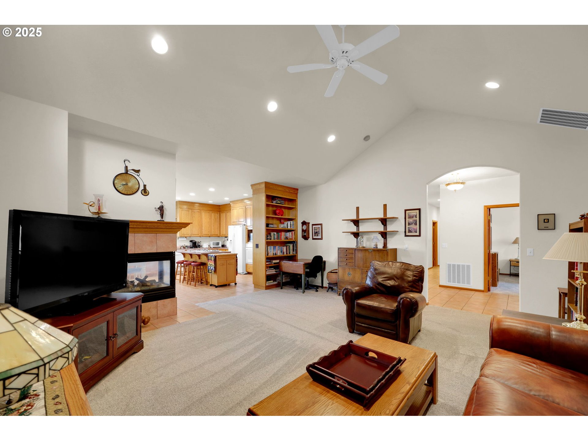 1789 Lake Shore Dr Property Photo 15