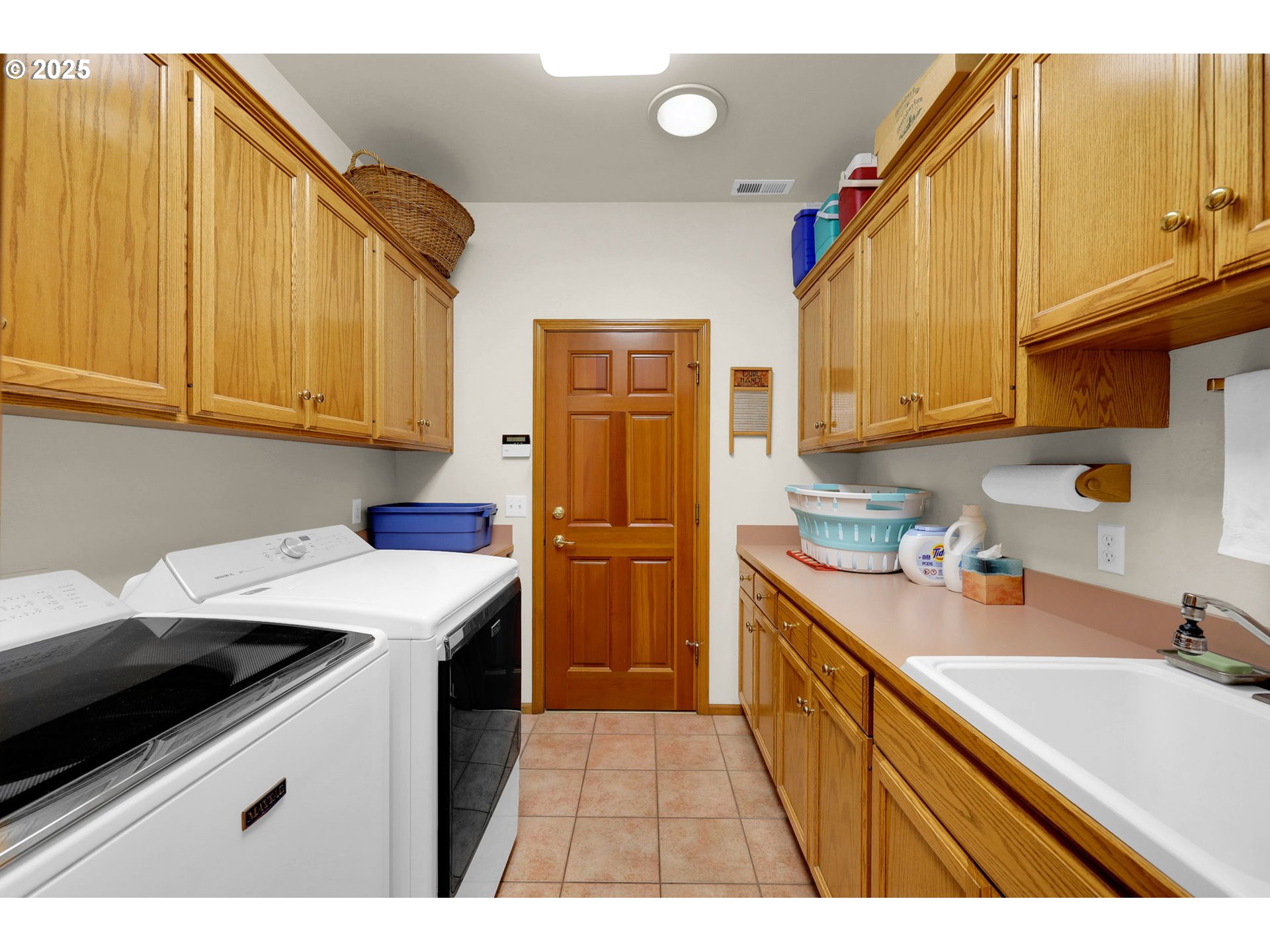 1789 Lake Shore Dr Property Photo 43
