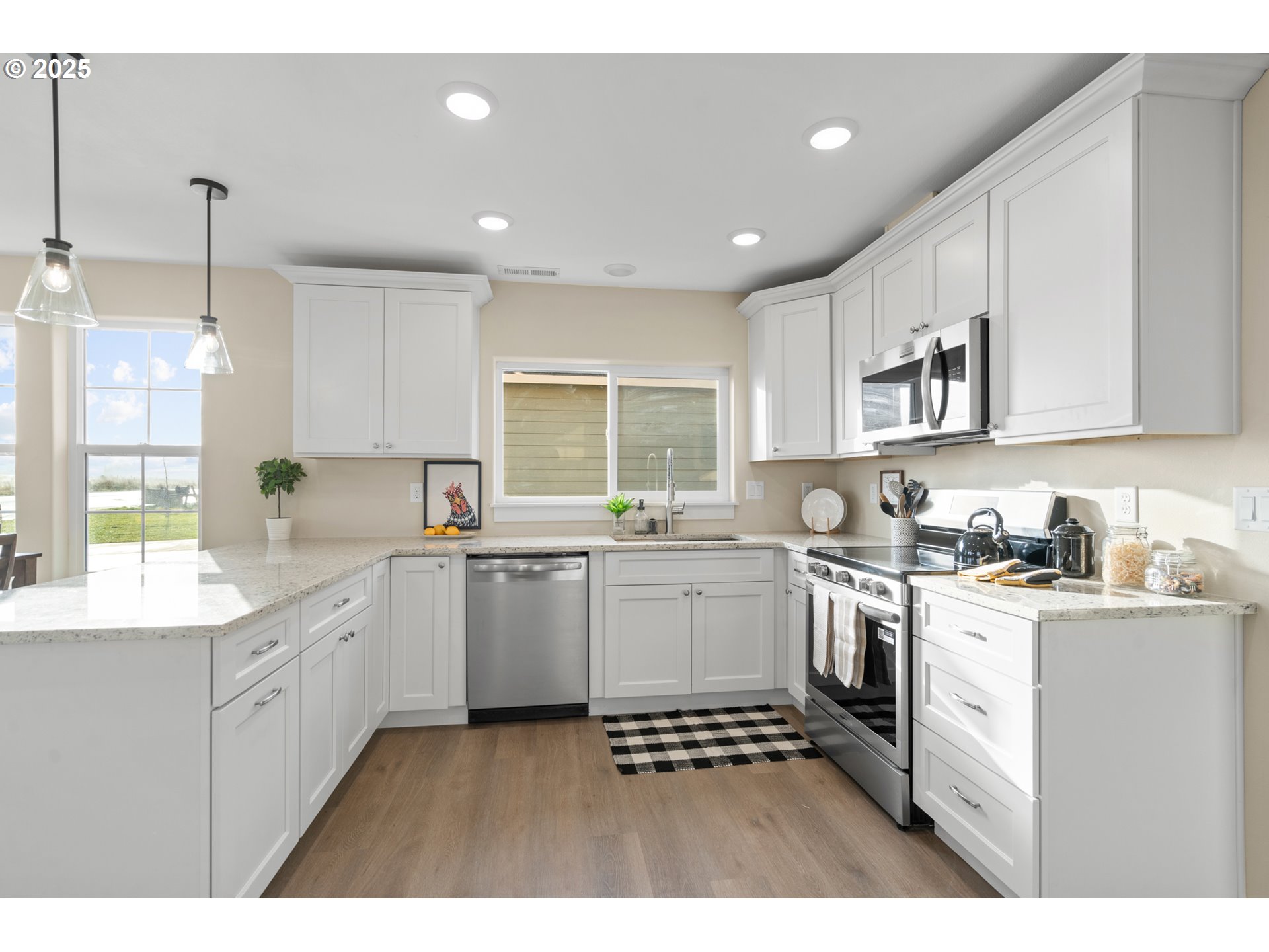 305 Art Kegler Blvd Property Photo 13